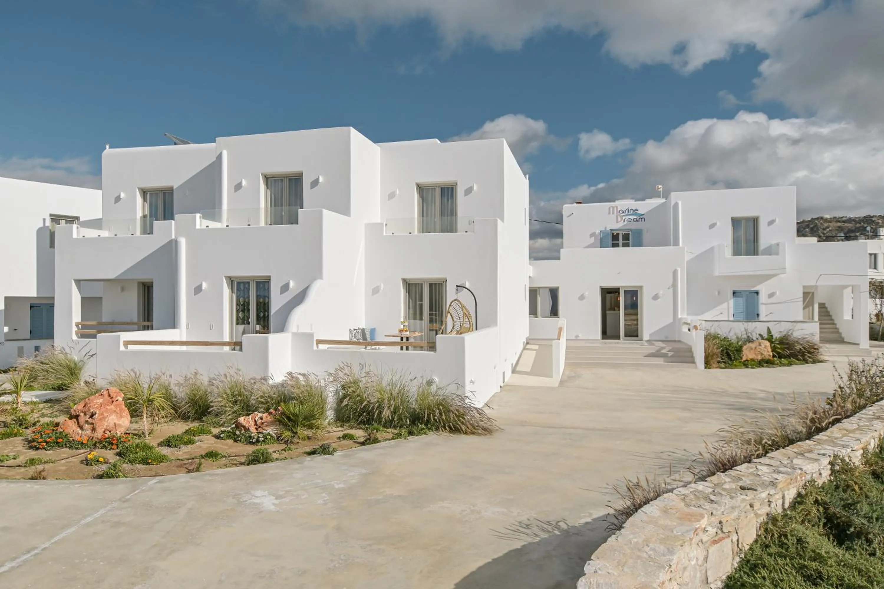 Property building in Marine Dream