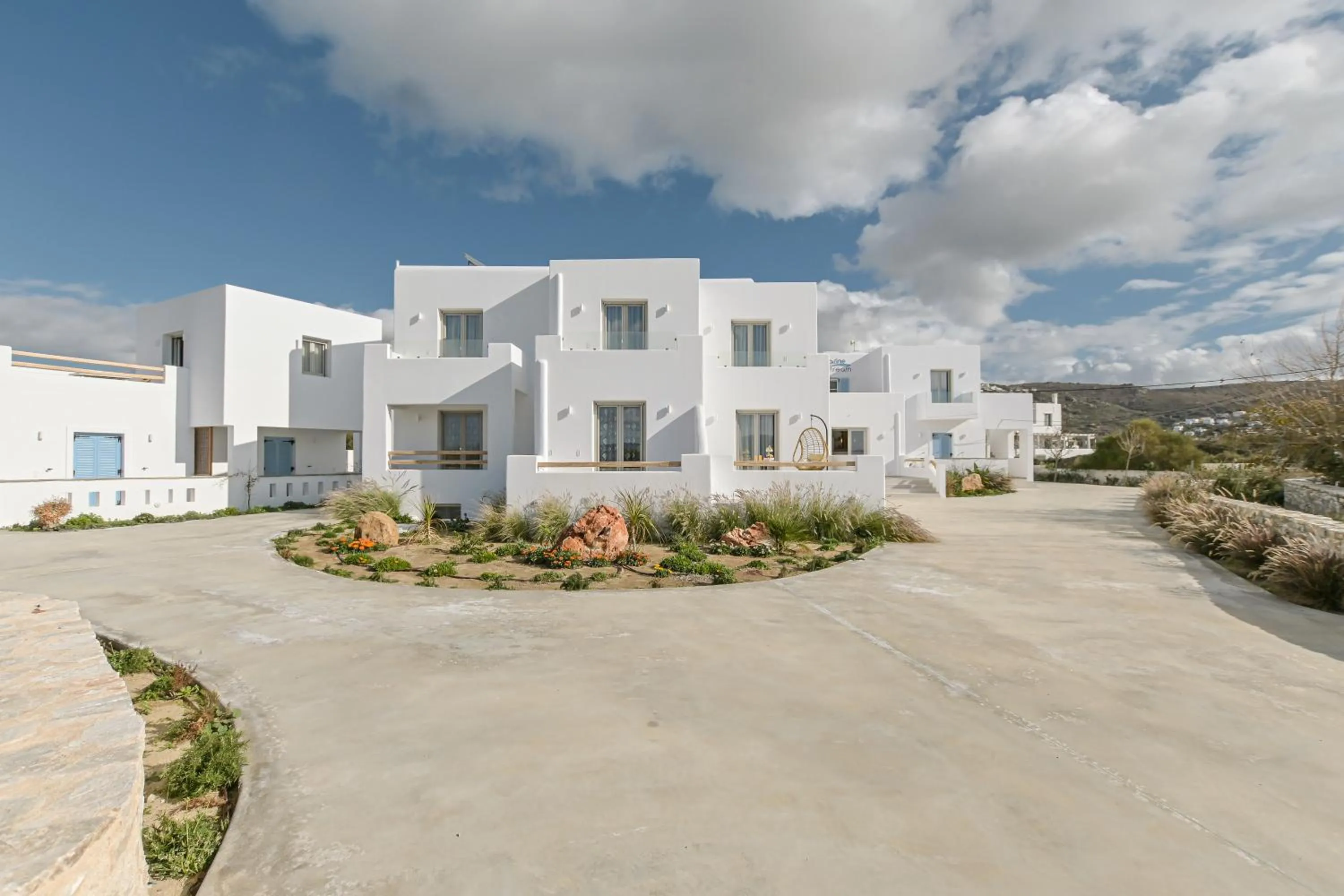 Property building in Marine Dream