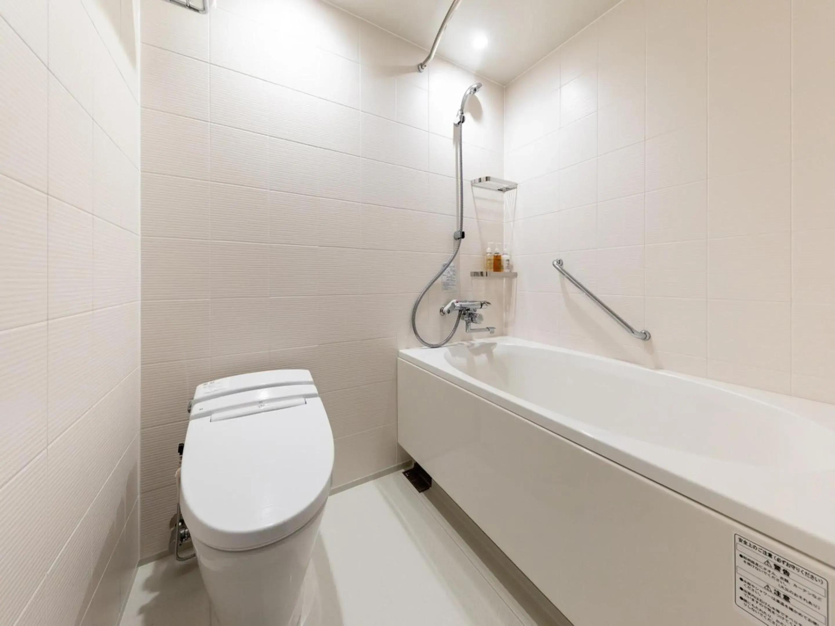 Comfort Double Room - Smoking in Nishitetsu Hotel Croom Nagoya Comfort Double Room - Smoking in Nishitetsu Hotel Croom Nagoya