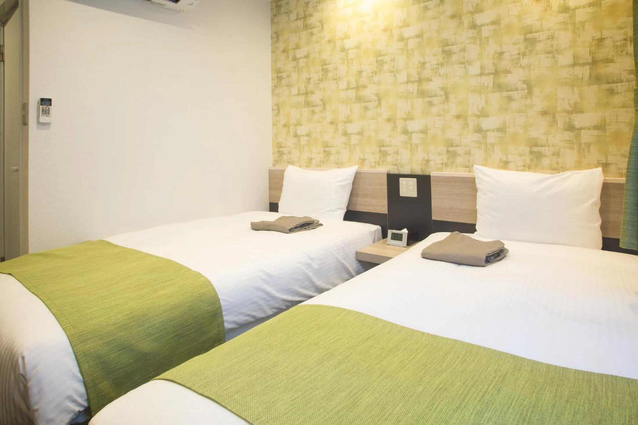 Bed in Kuretake Inn Nankai Sakai-Ekimae