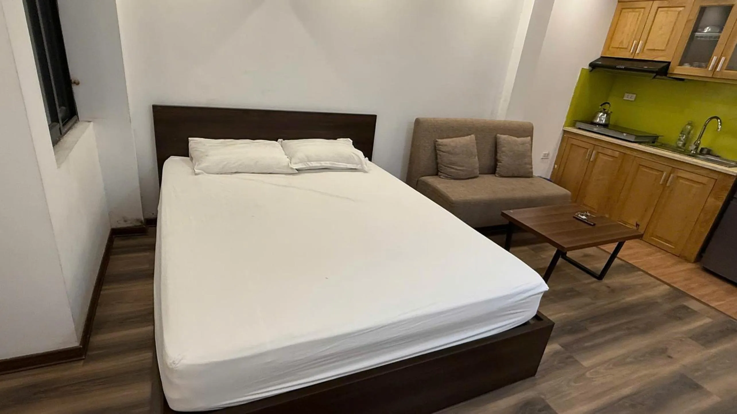 Bed in Era Ha Yen Apartment