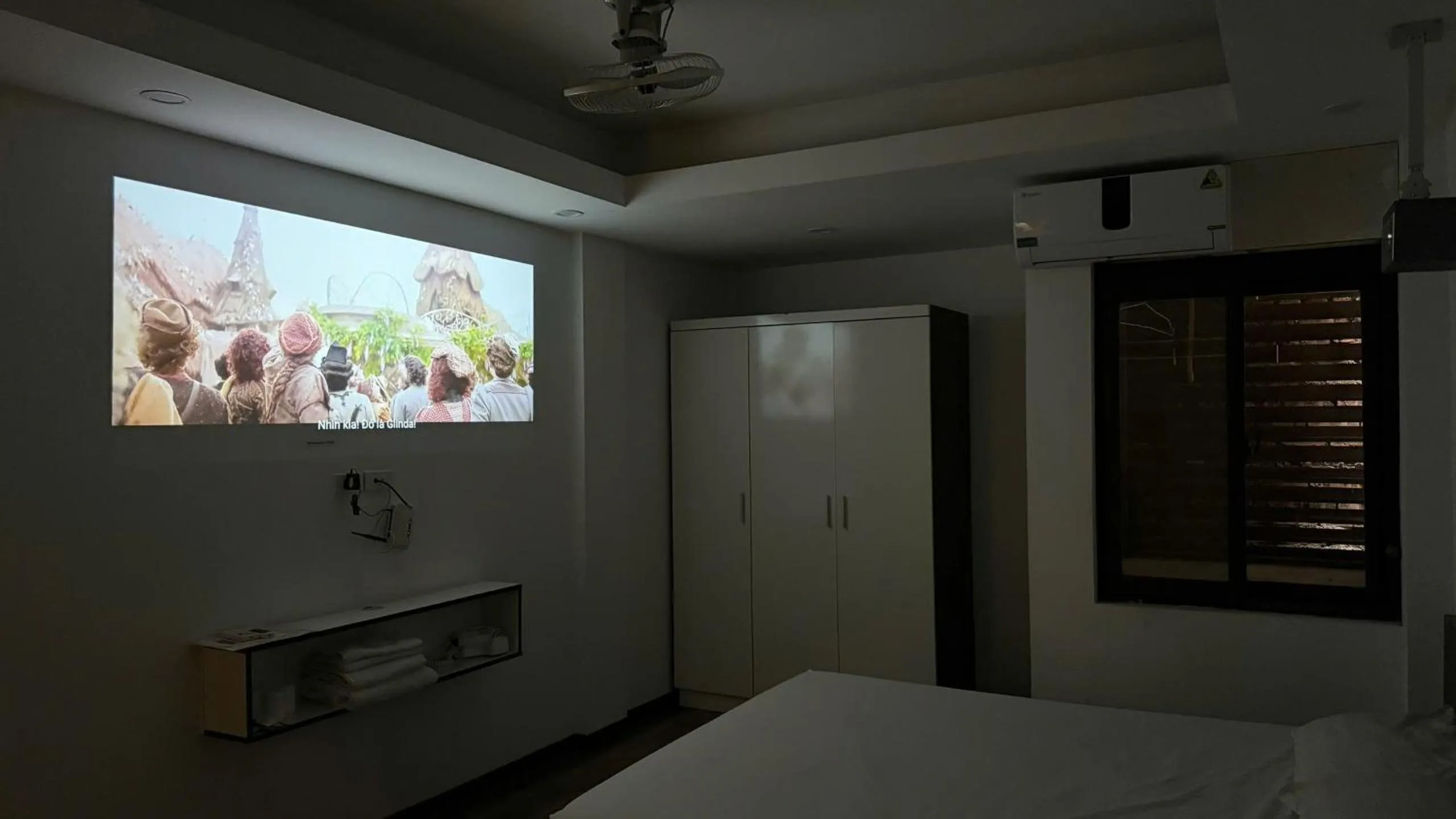 Bed in Era Ha Yen Apartment