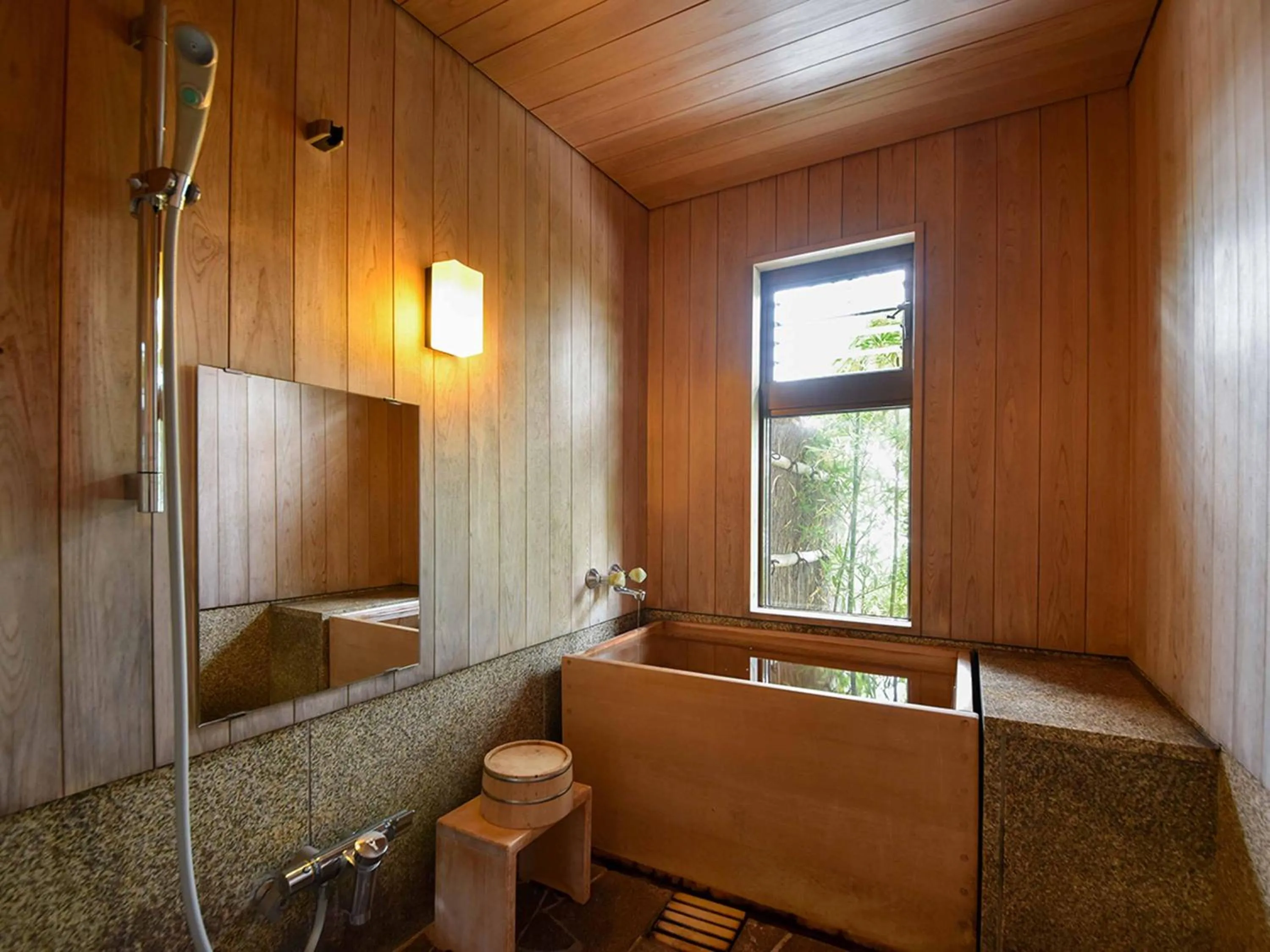 Hot Spring Bath in Yamatoya Besso