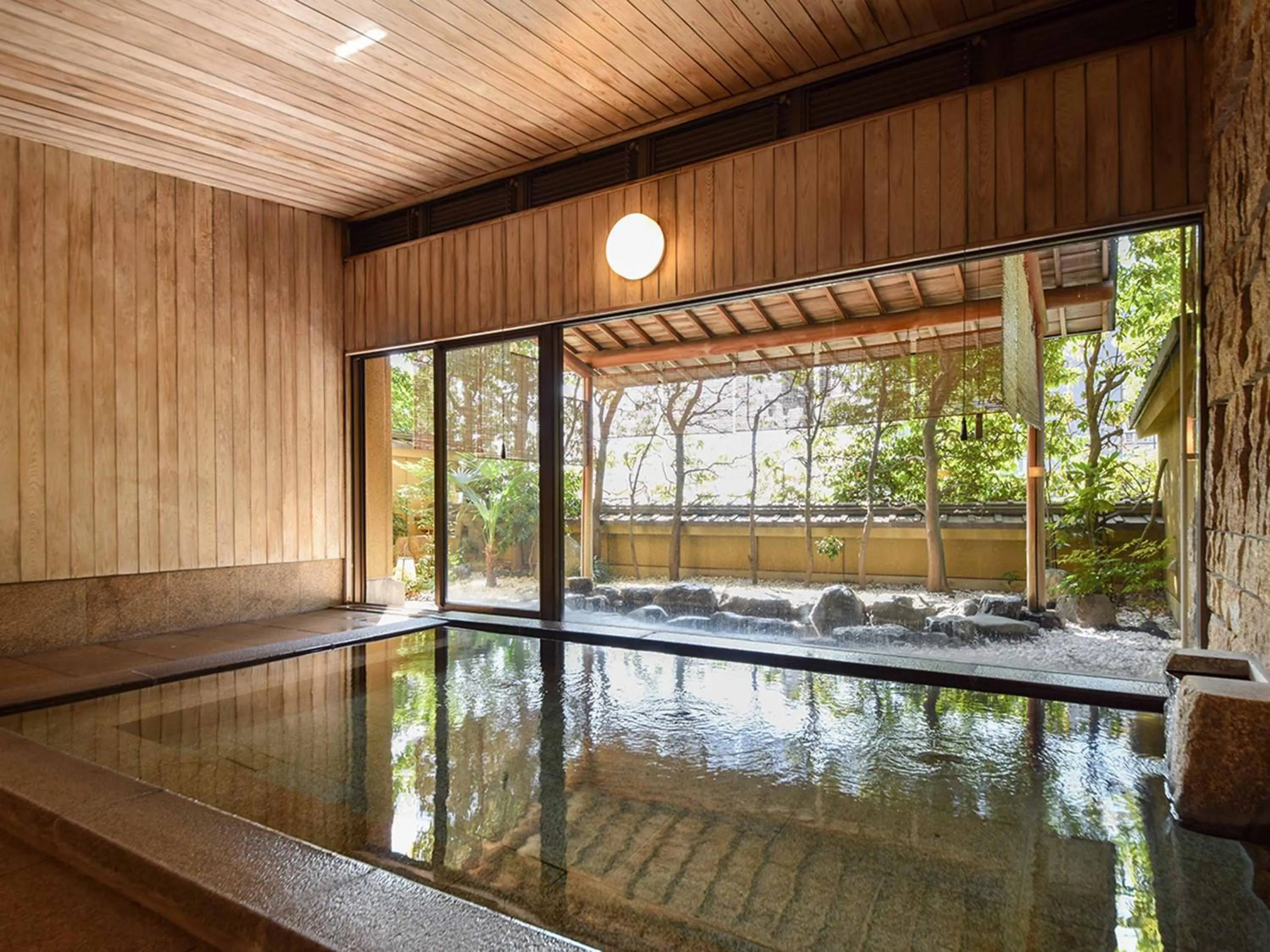 Hot Spring Bath in Yamatoya Besso