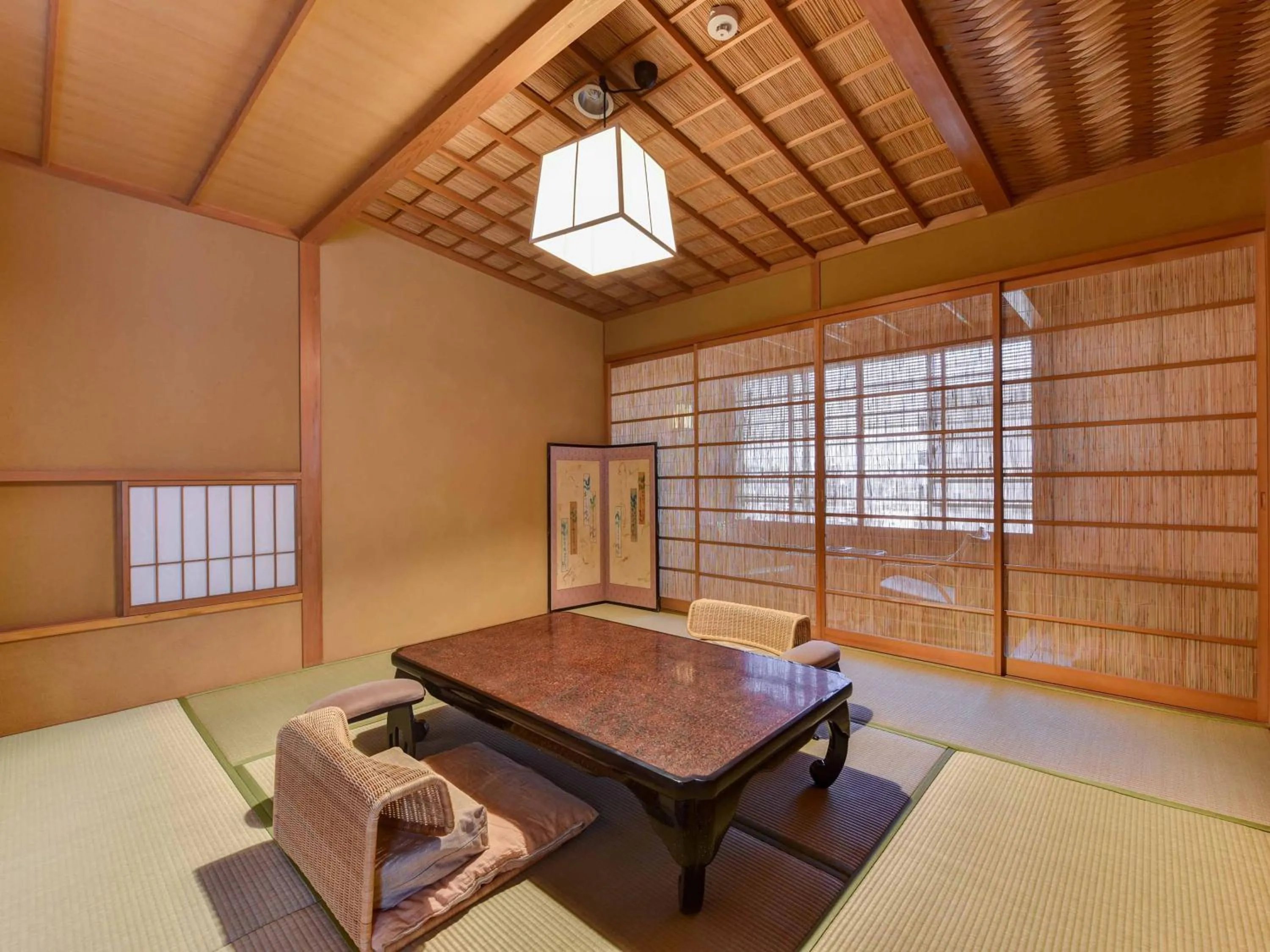 Photo of the whole room in Yamatoya Besso