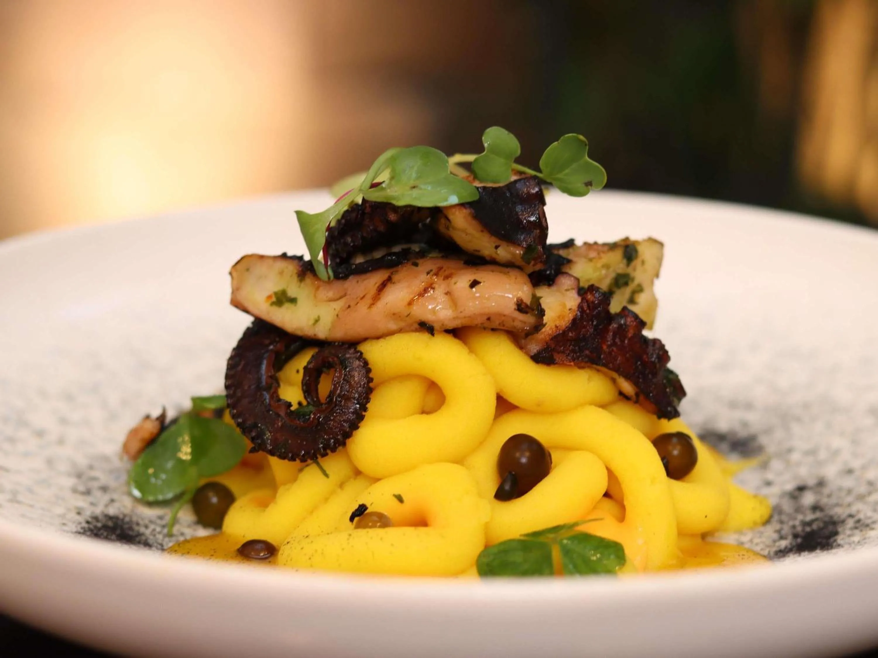 Restaurant/places to eat in ibis Lima Larco Miraflores