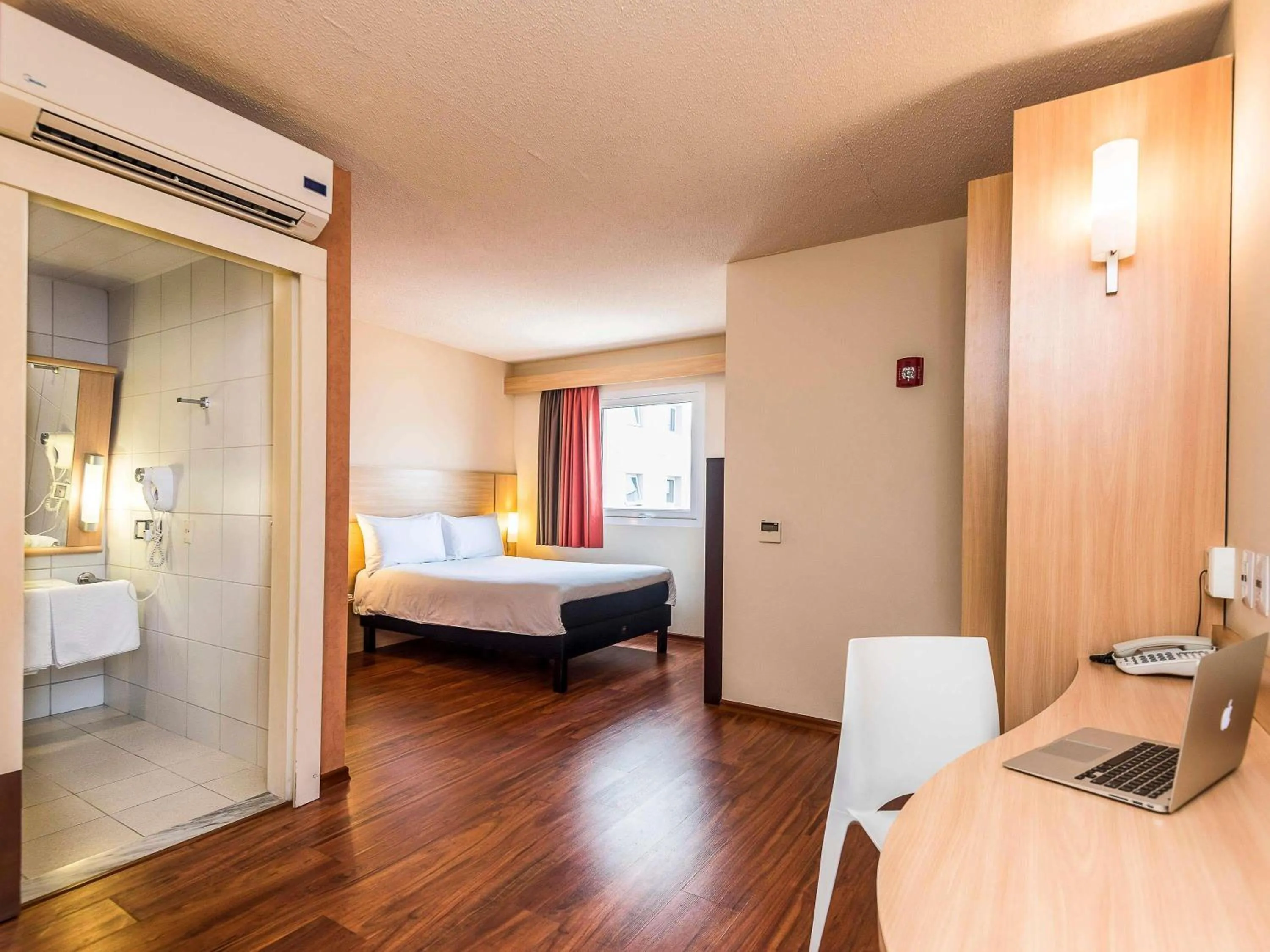 Bedroom, Bed in ibis Lima Larco Miraflores