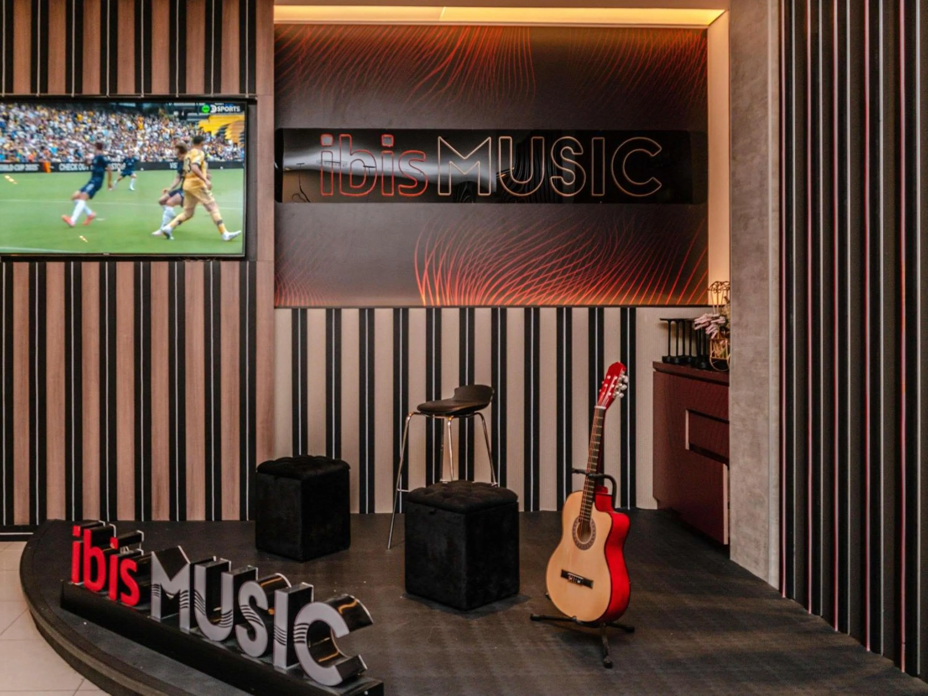 Restaurant/places to eat in ibis Lima Larco Miraflores