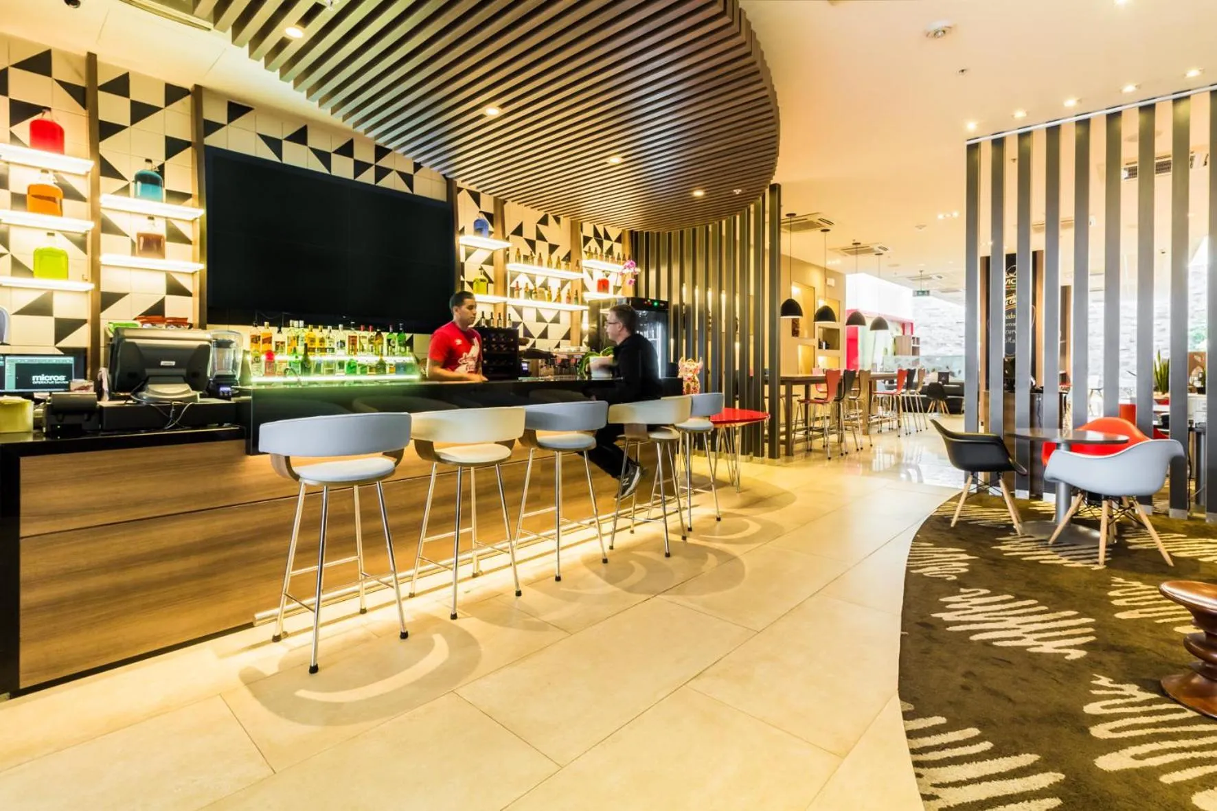 Lounge or bar in ibis Lima Larco Miraflores