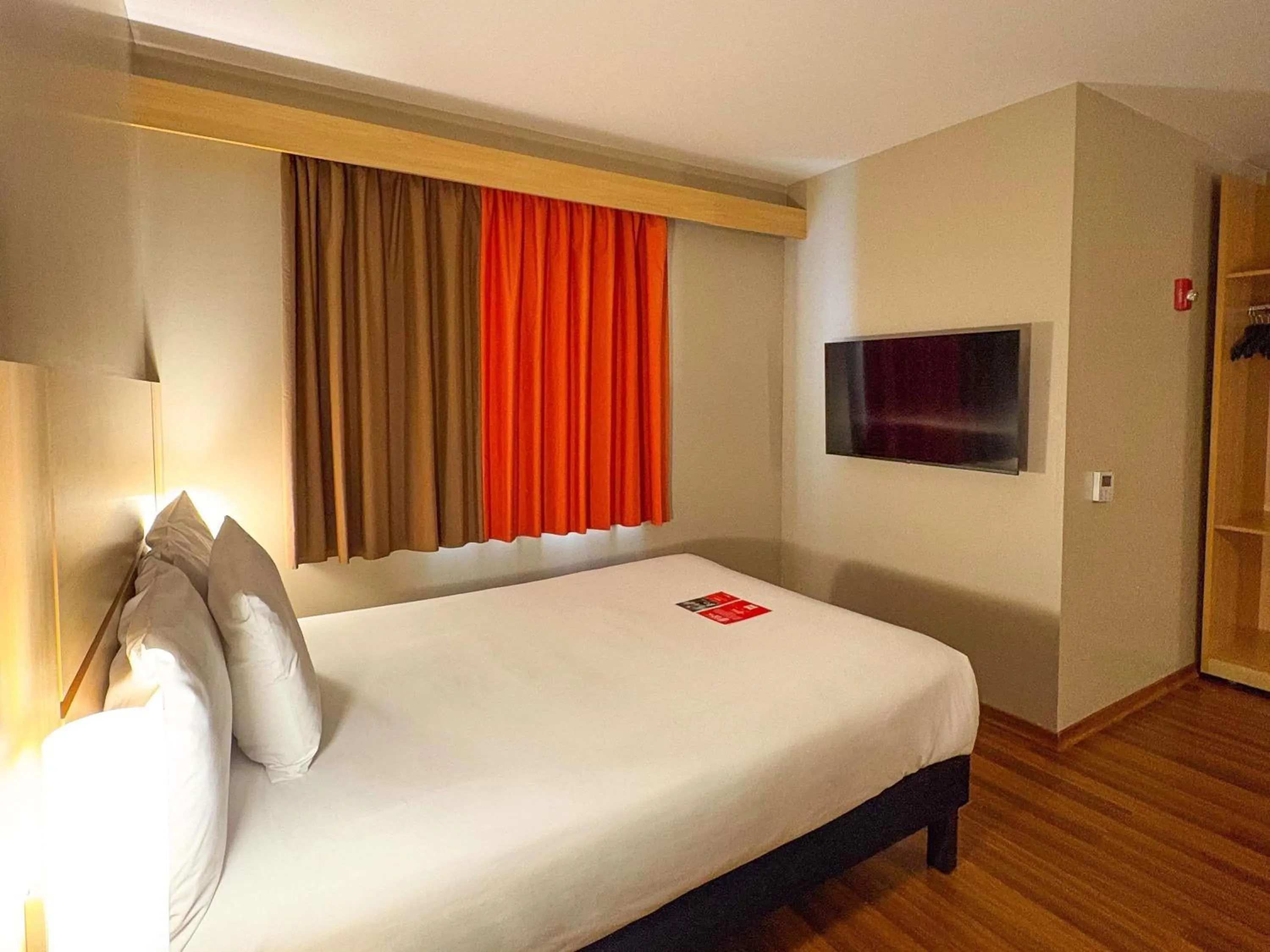 Bedroom, Bed in ibis Lima Larco Miraflores