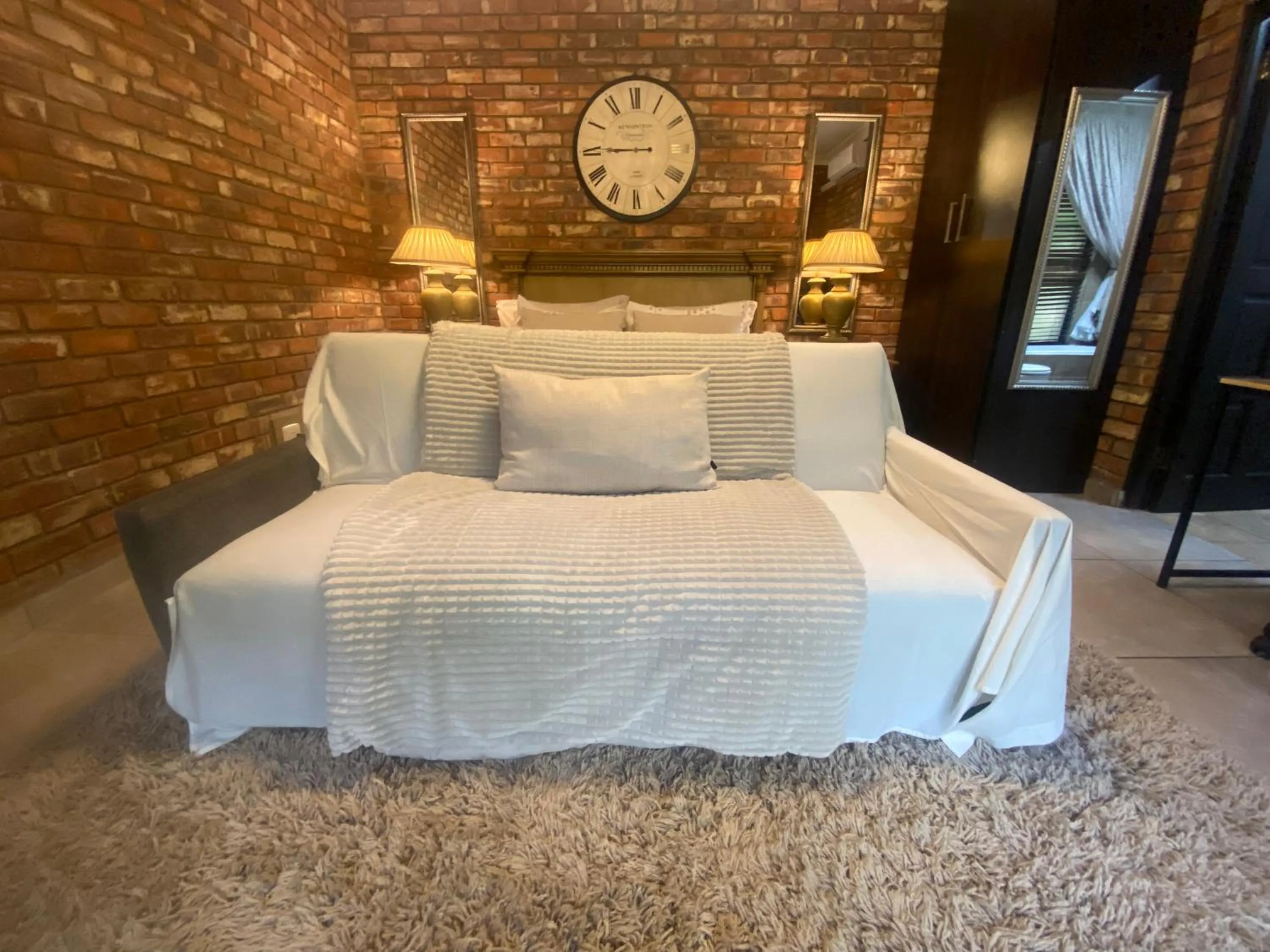 Bed in Aloe Guesthouse Klerksdorp