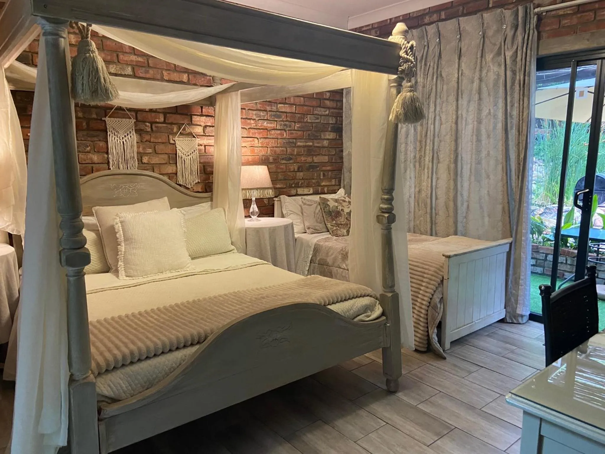 Bed in Aloe Guesthouse Klerksdorp