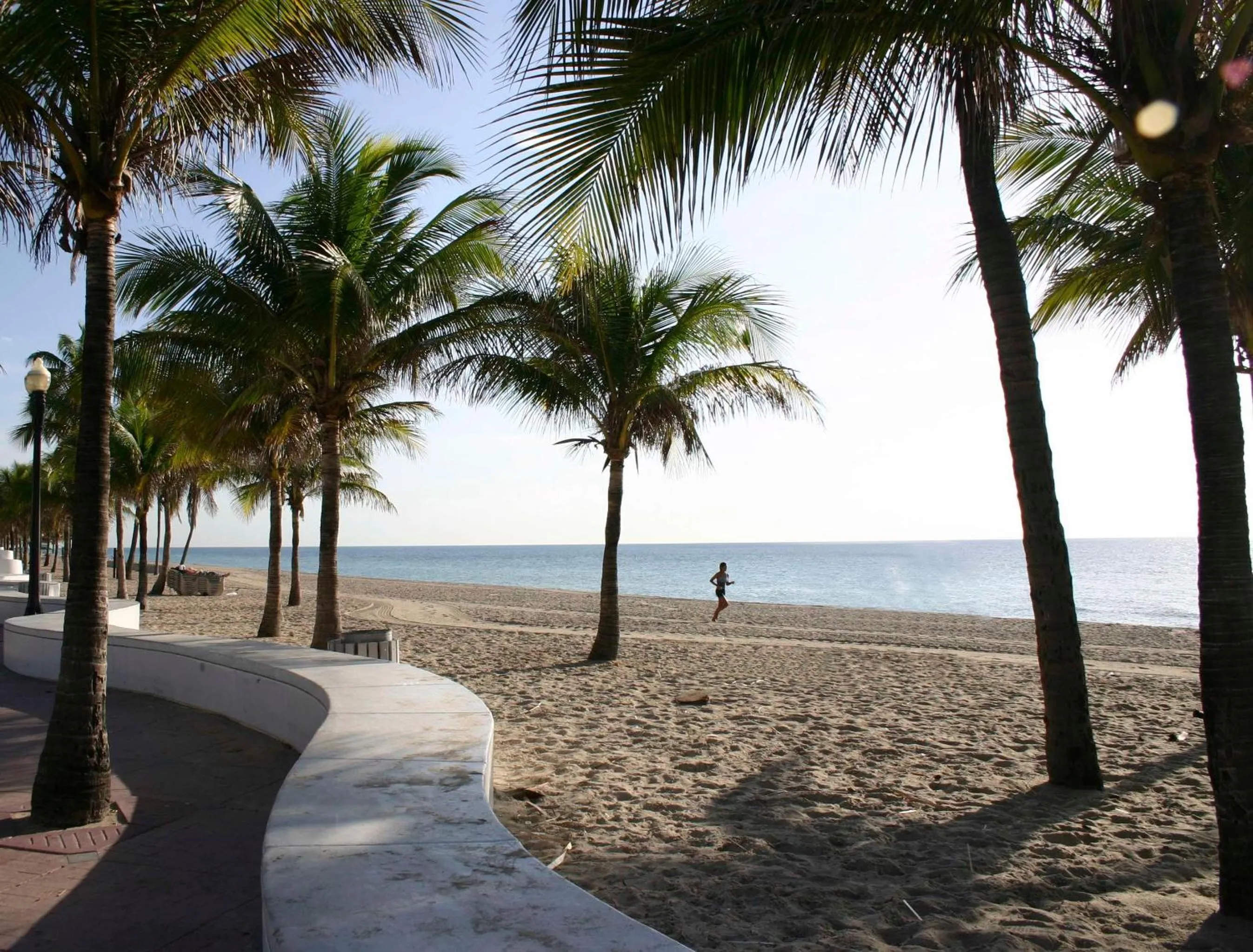 Property building in Bahia Mar Fort Lauderdale Beach - DoubleTree by Hilton