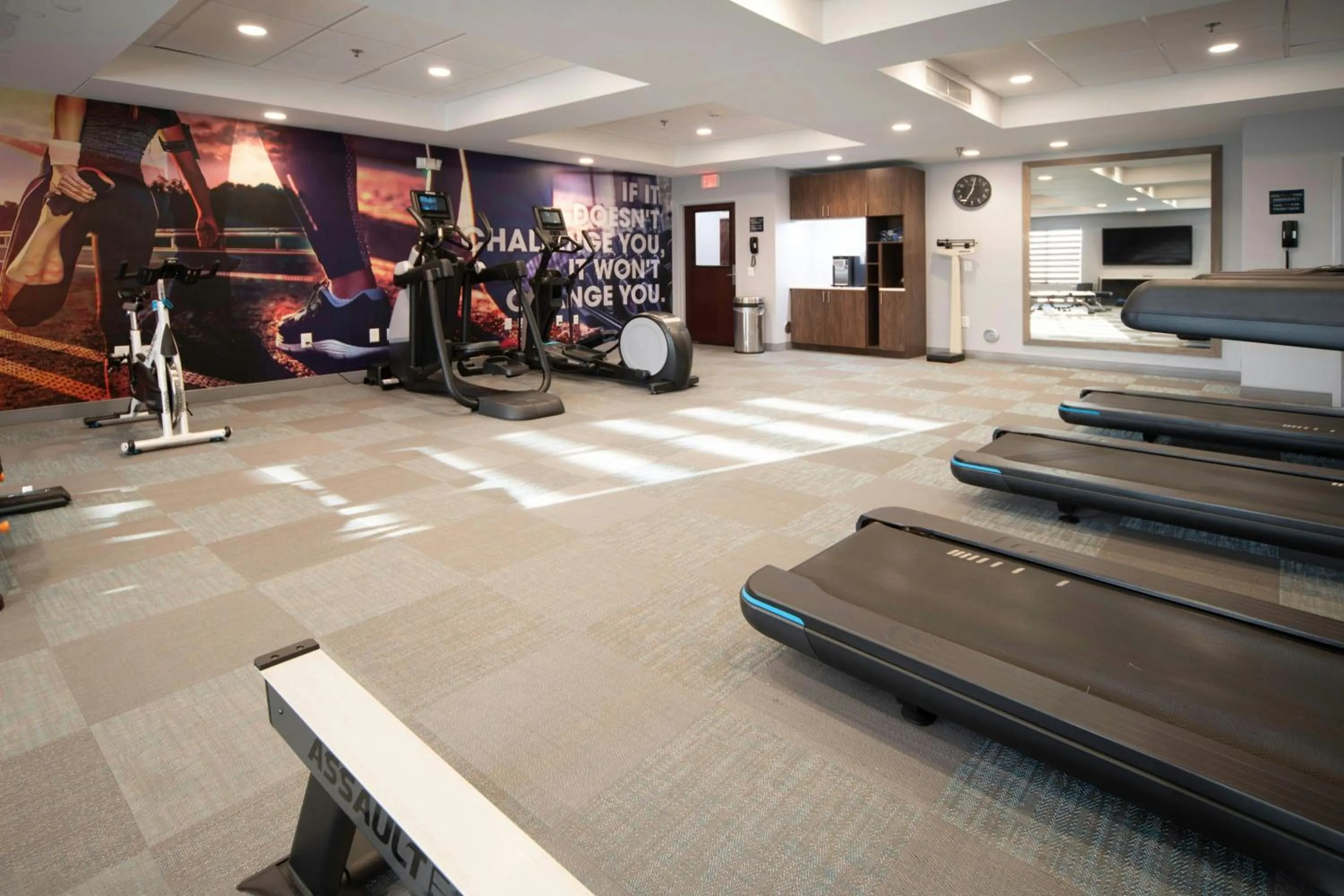 Fitness centre/facilities in Four Points by Sheraton Fayetteville Fort Bragg
