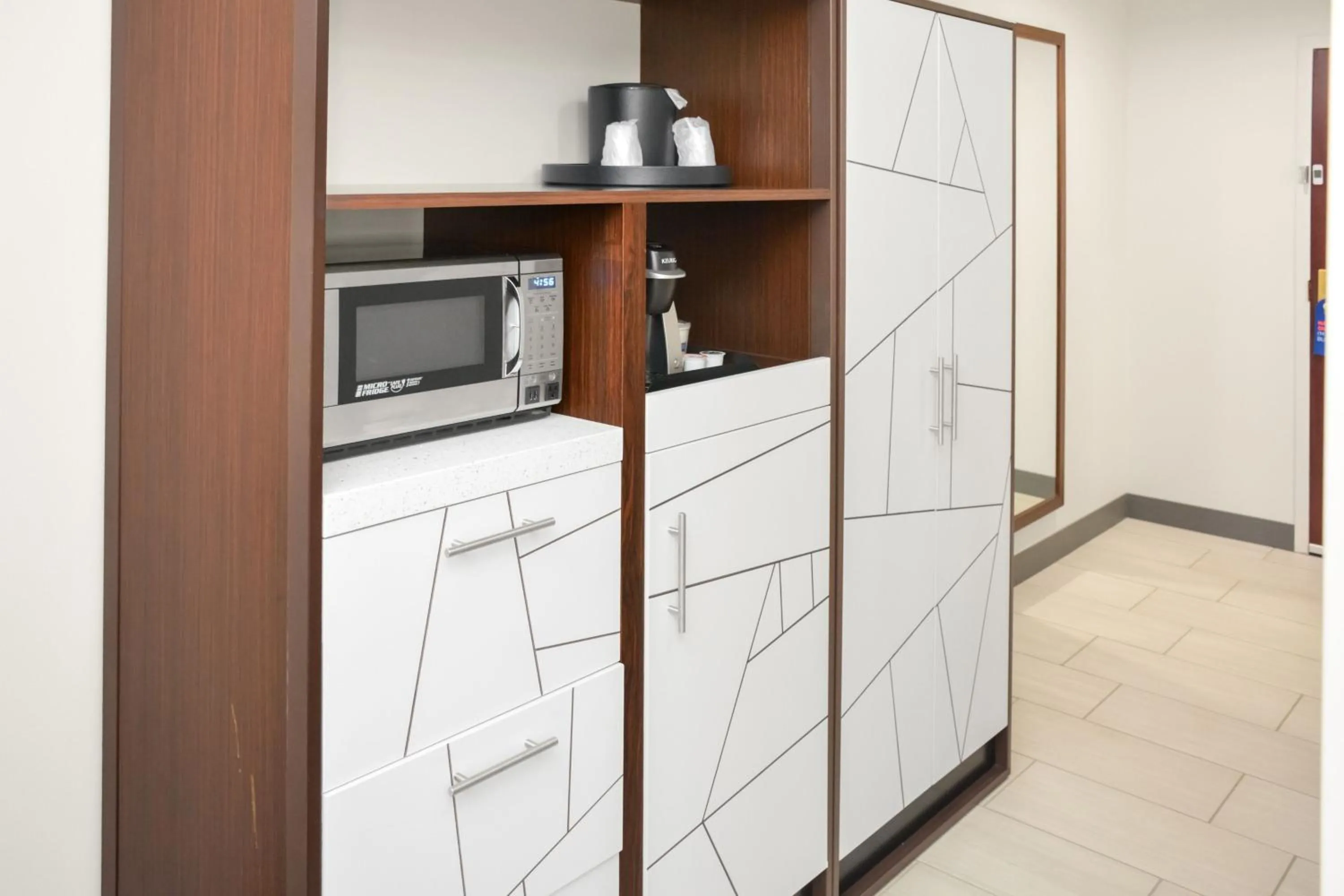 Swimming pool in Four Points by Sheraton Fayetteville Fort Bragg