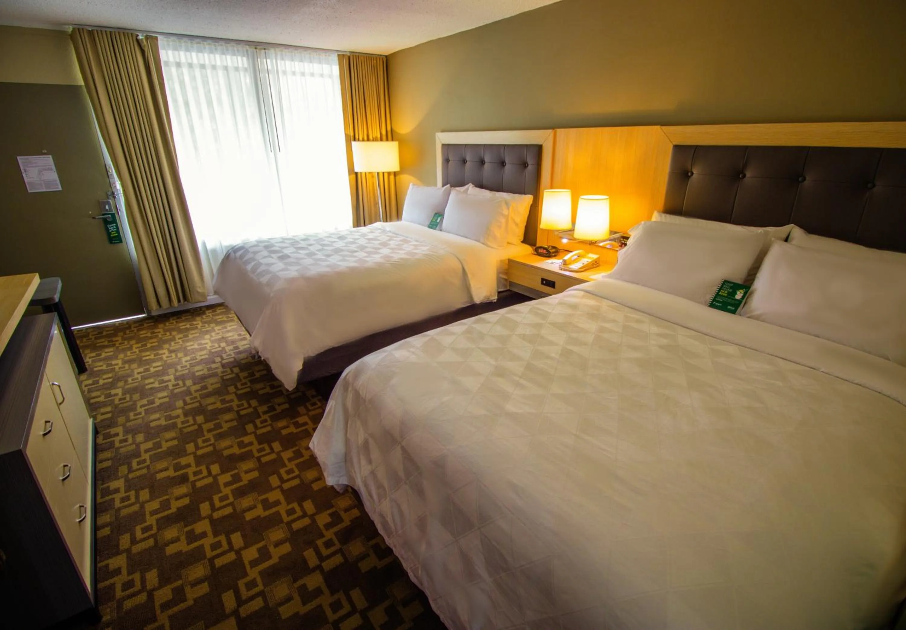 Photo of the whole room, Bed in Holiday Inn Scranton East - Dunmore by IHG