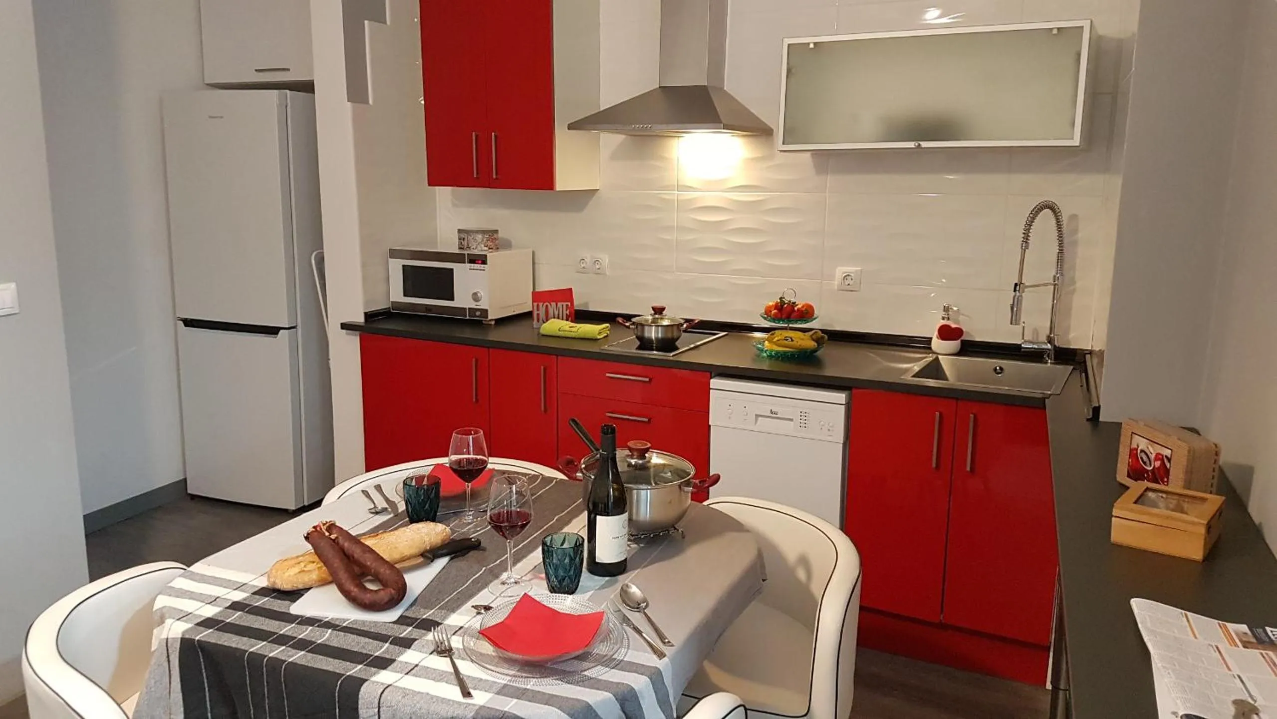 Food close-up in Entrevias Lodging - con Garaje y WIFI