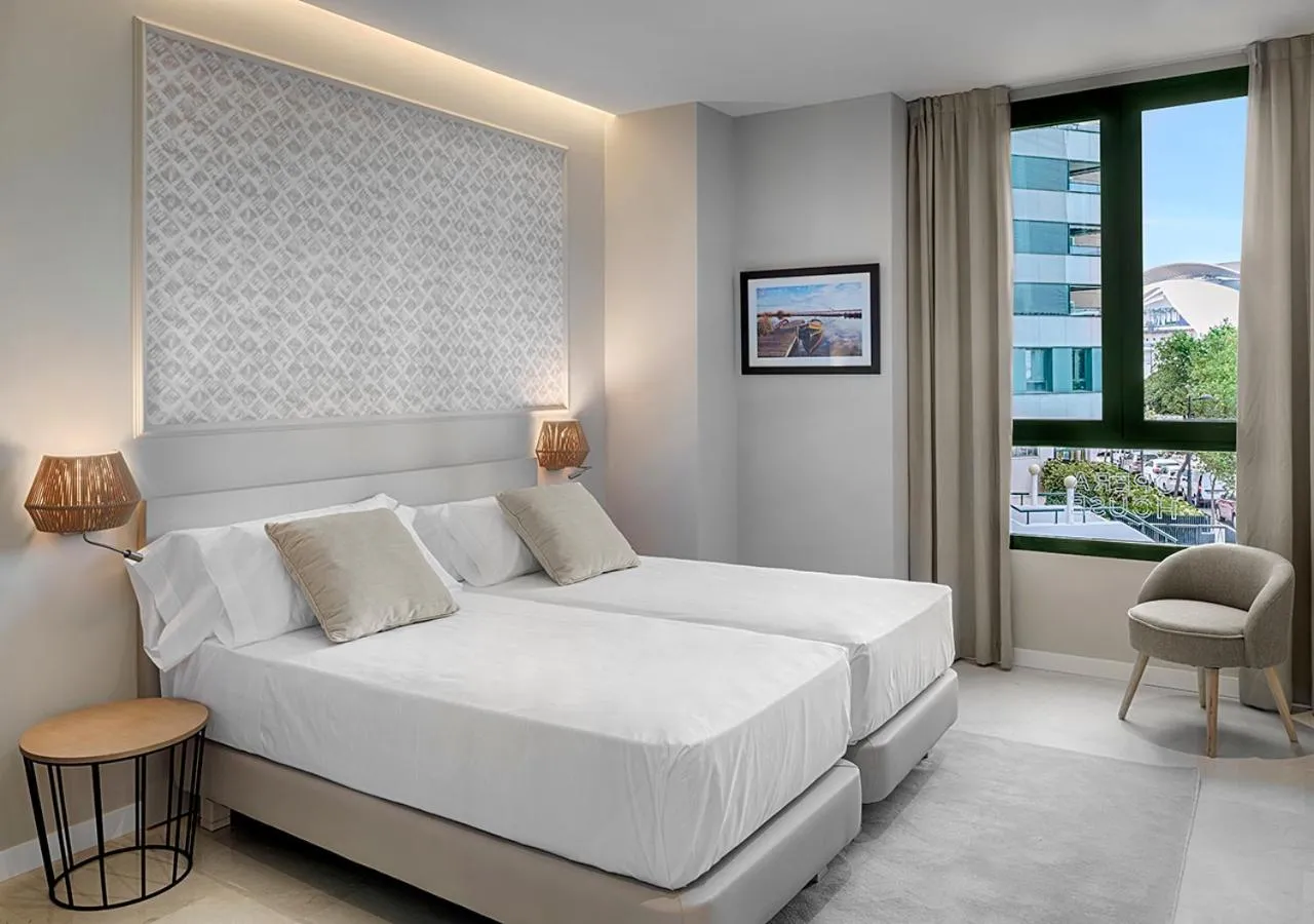 Bed in Opera House Valencia B&B