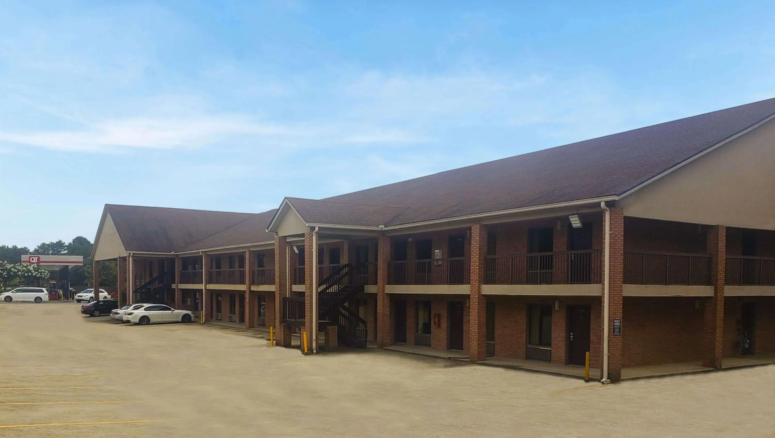 Property building in Magnuson Hotel Marietta