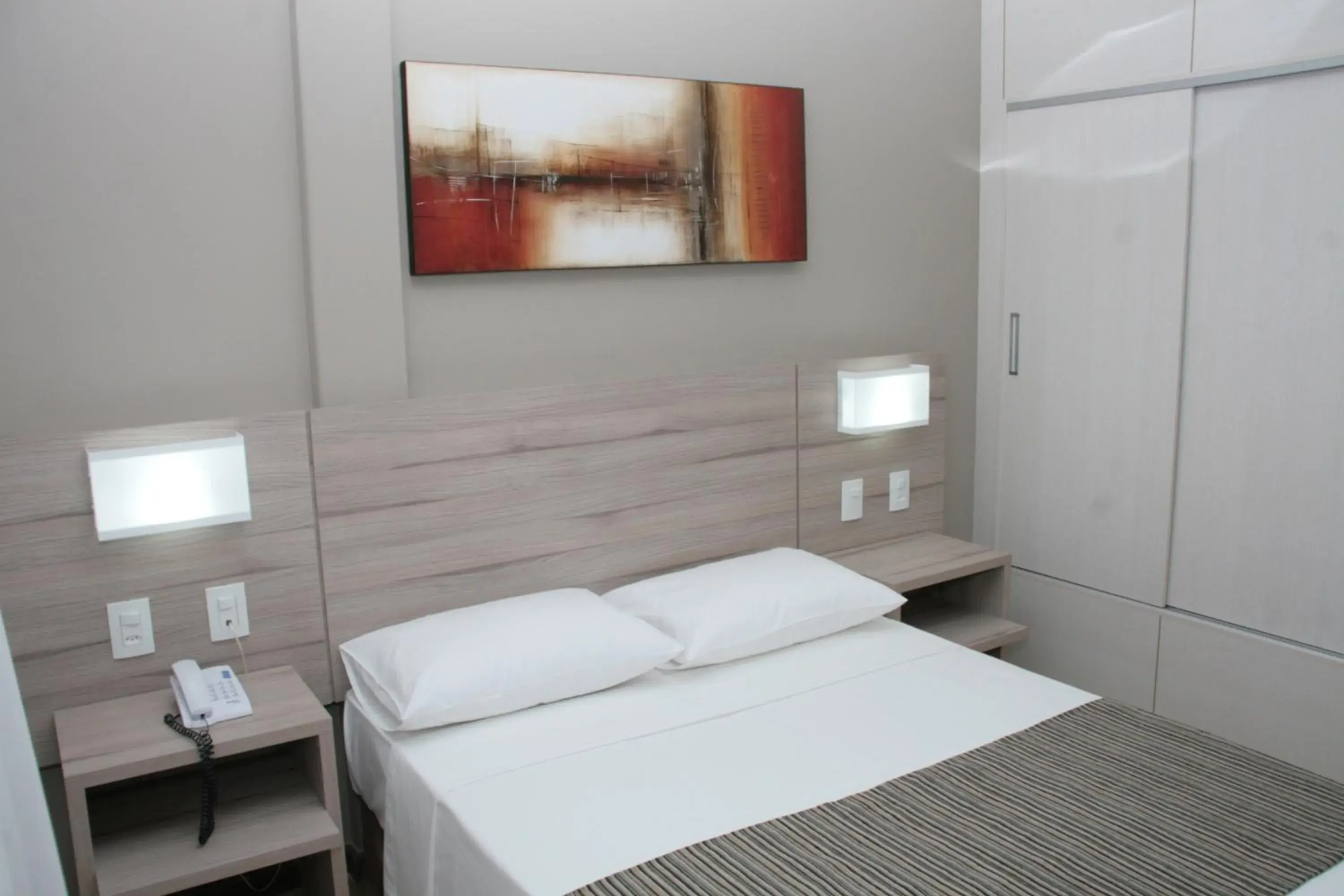 Basic Double Room - single occupancy in Hotel Linhatur Basic Double Room - single occupancy in Hotel Linhatur