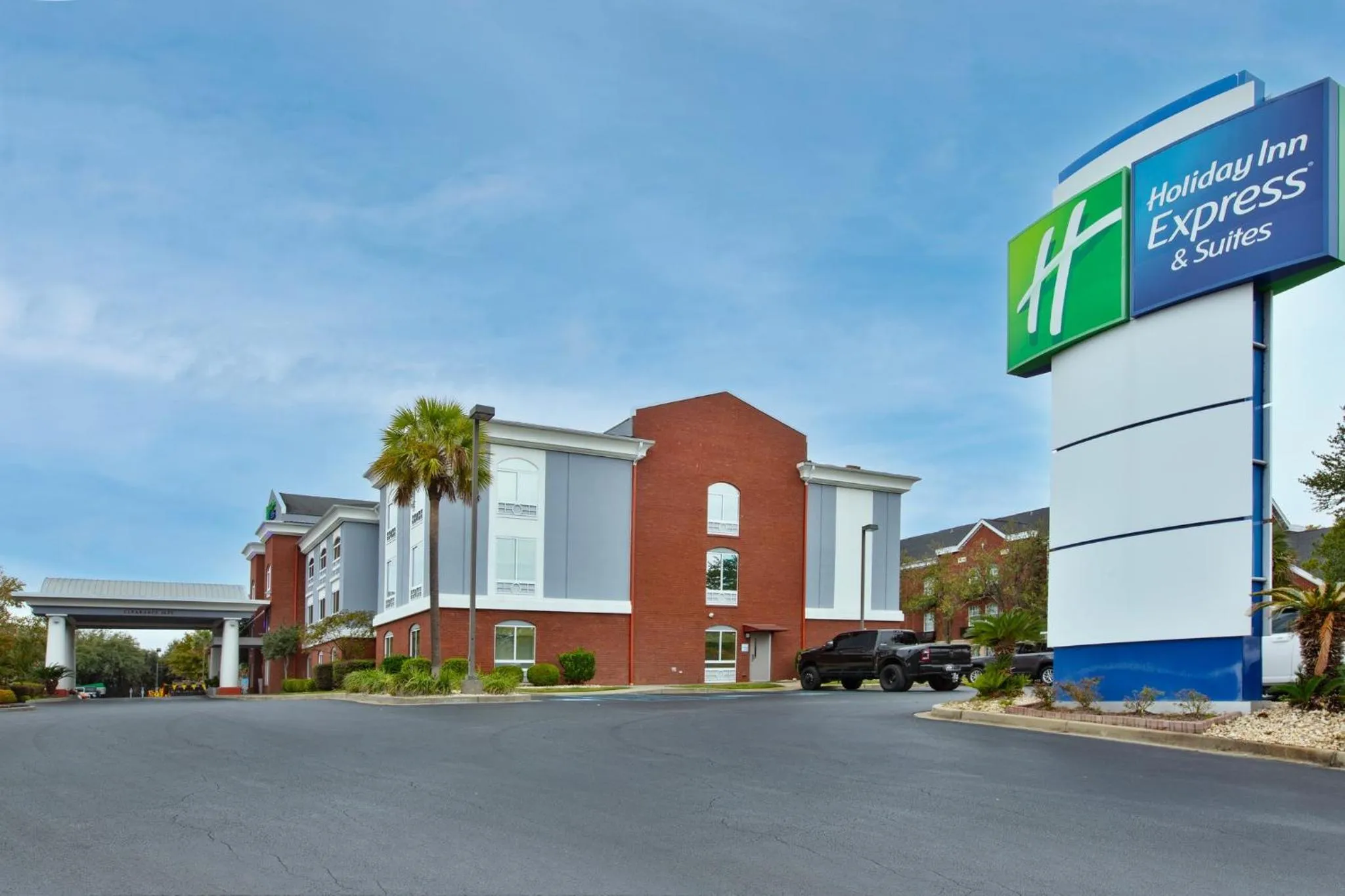 Property building in Holiday Inn Express Hotel & Suites - Sumter by IHG