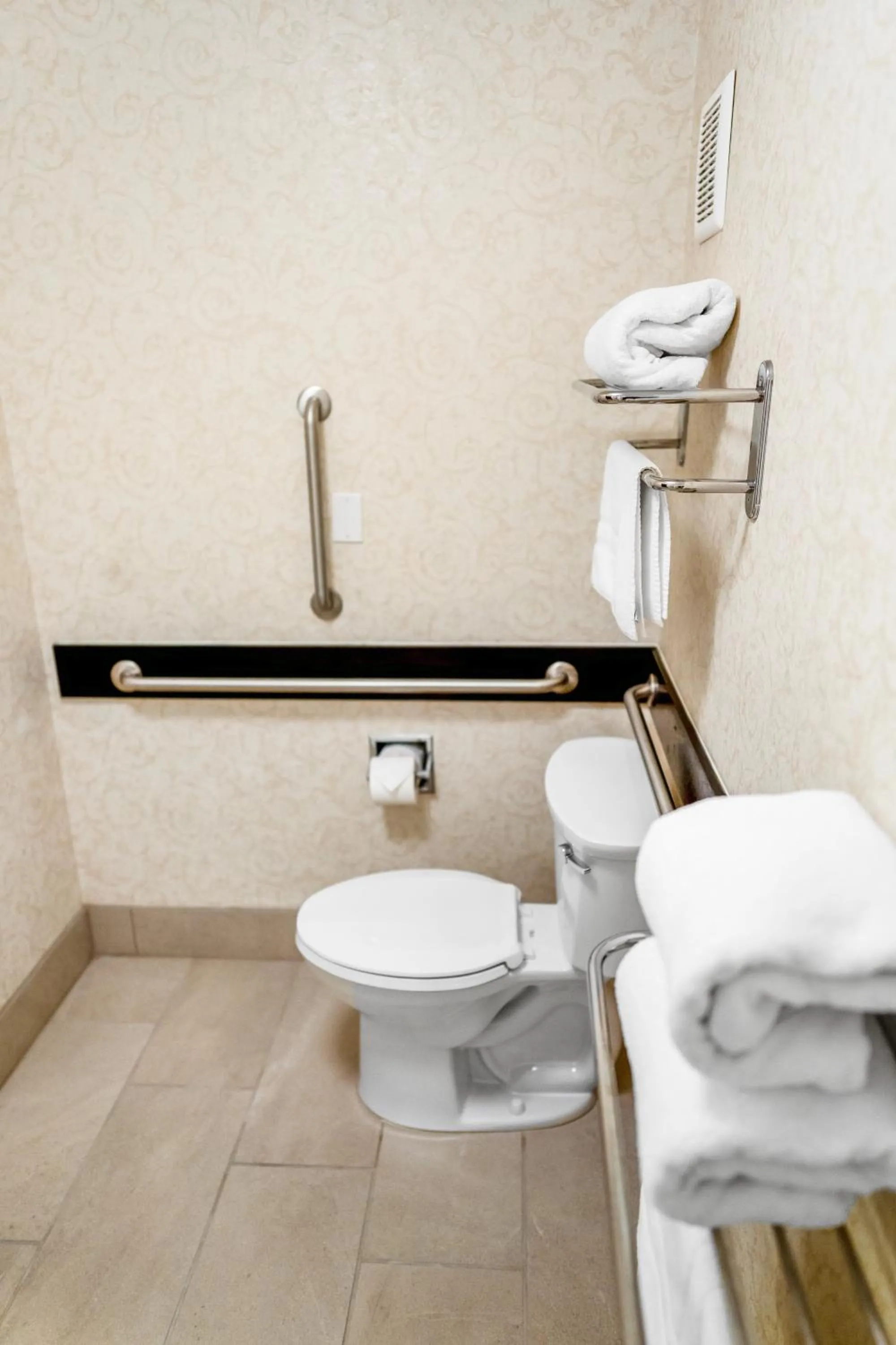 Toilet in Crystal Inn Hotel & Suites - Salt Lake City