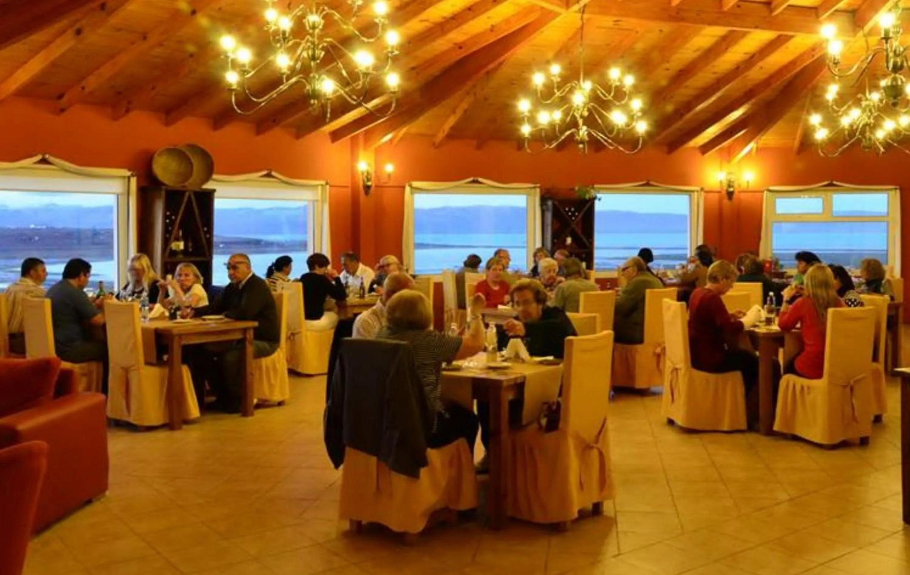 Lounge or bar in Aikendor Hotel Panorámico