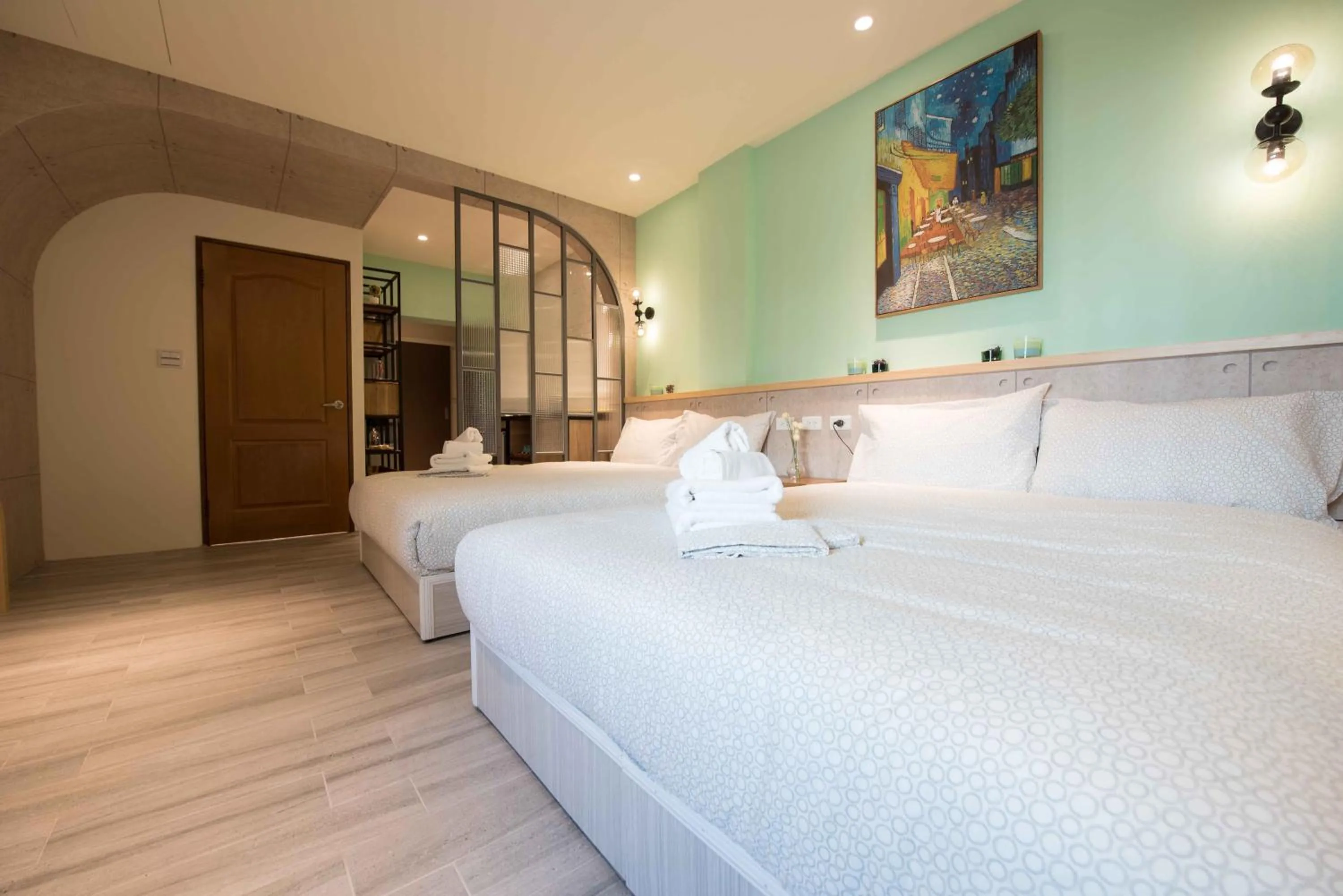 Bed in Small Bridge Good Home