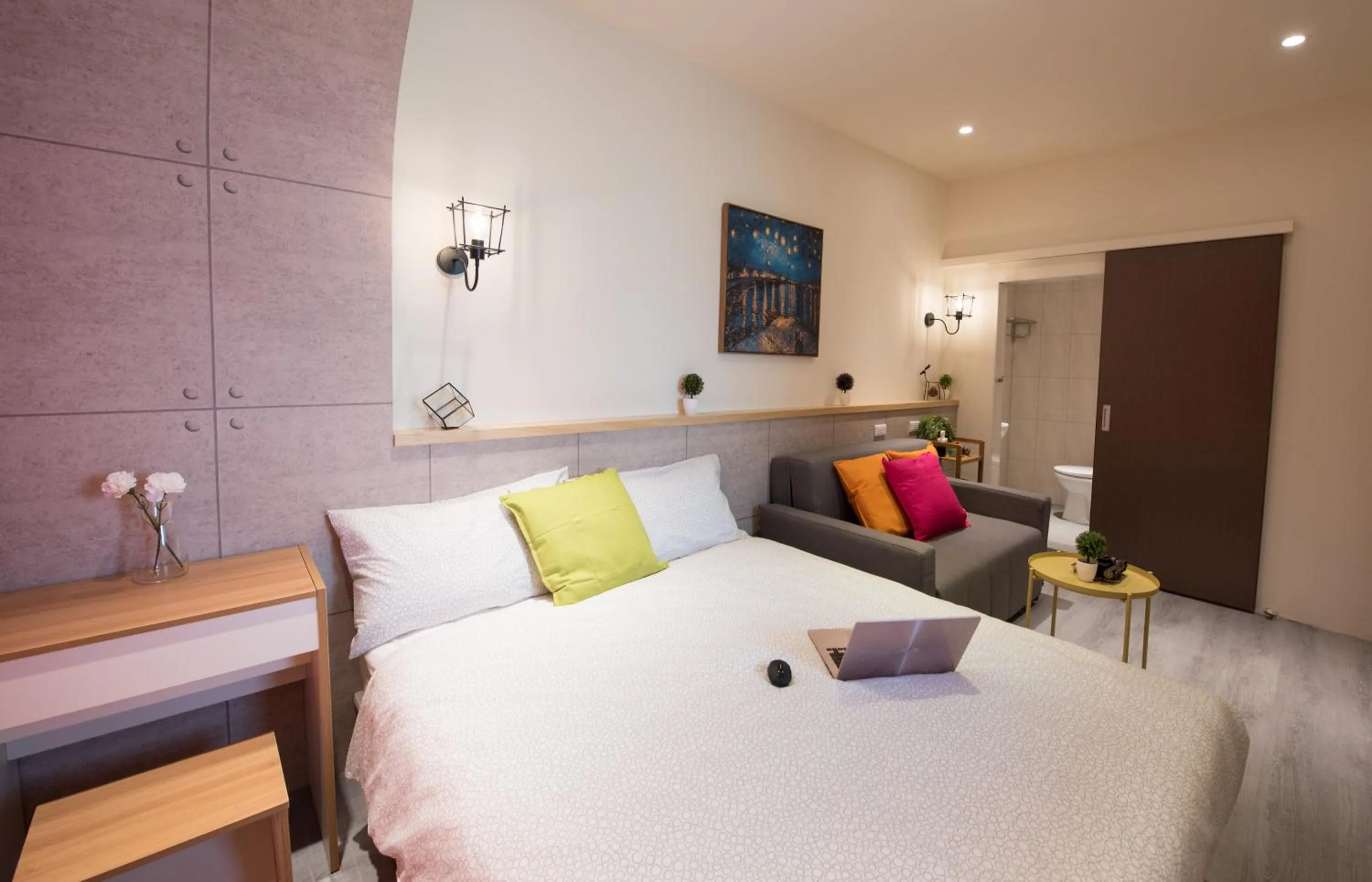 Bed in Small Bridge Good Home