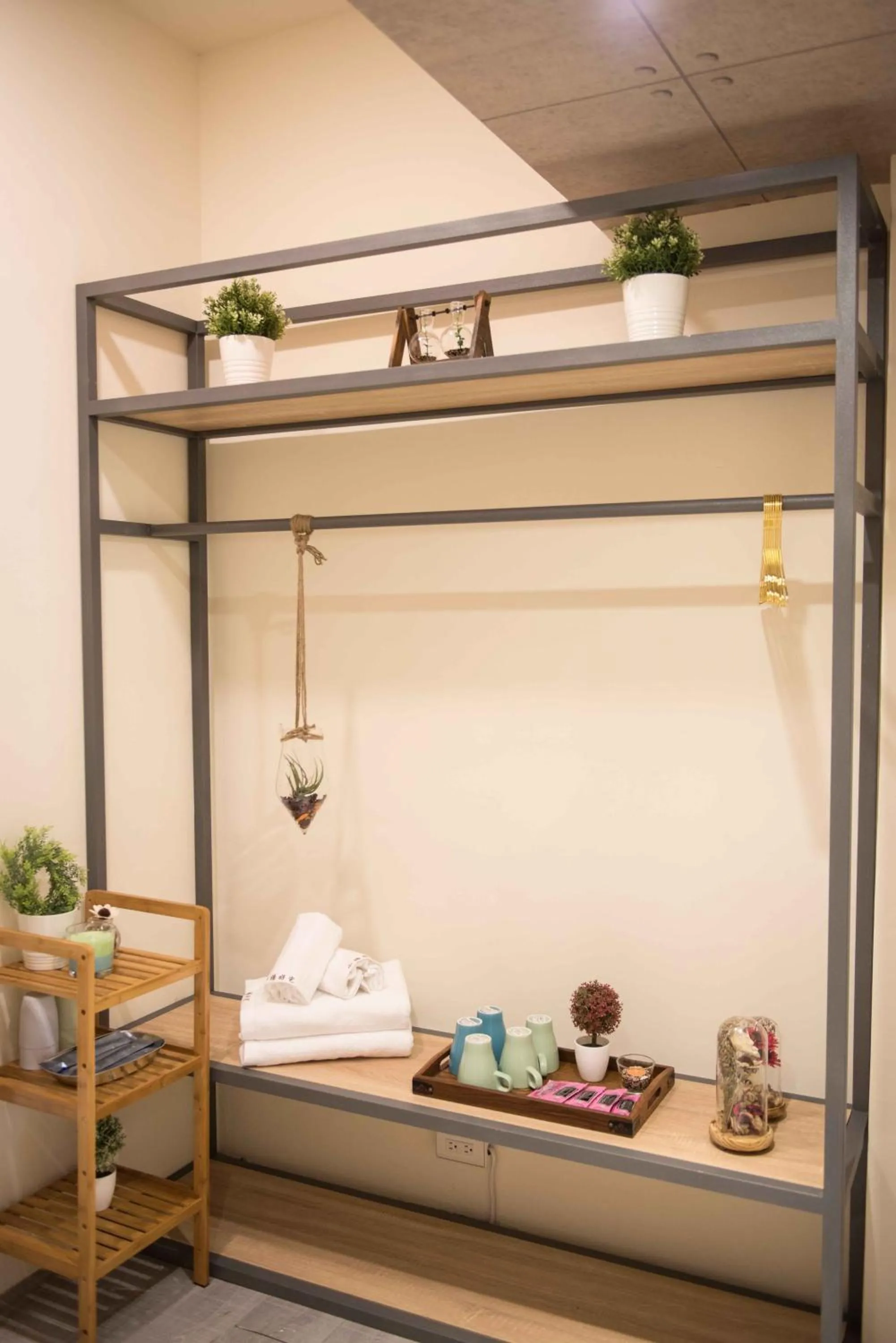 Bed in Small Bridge Good Home