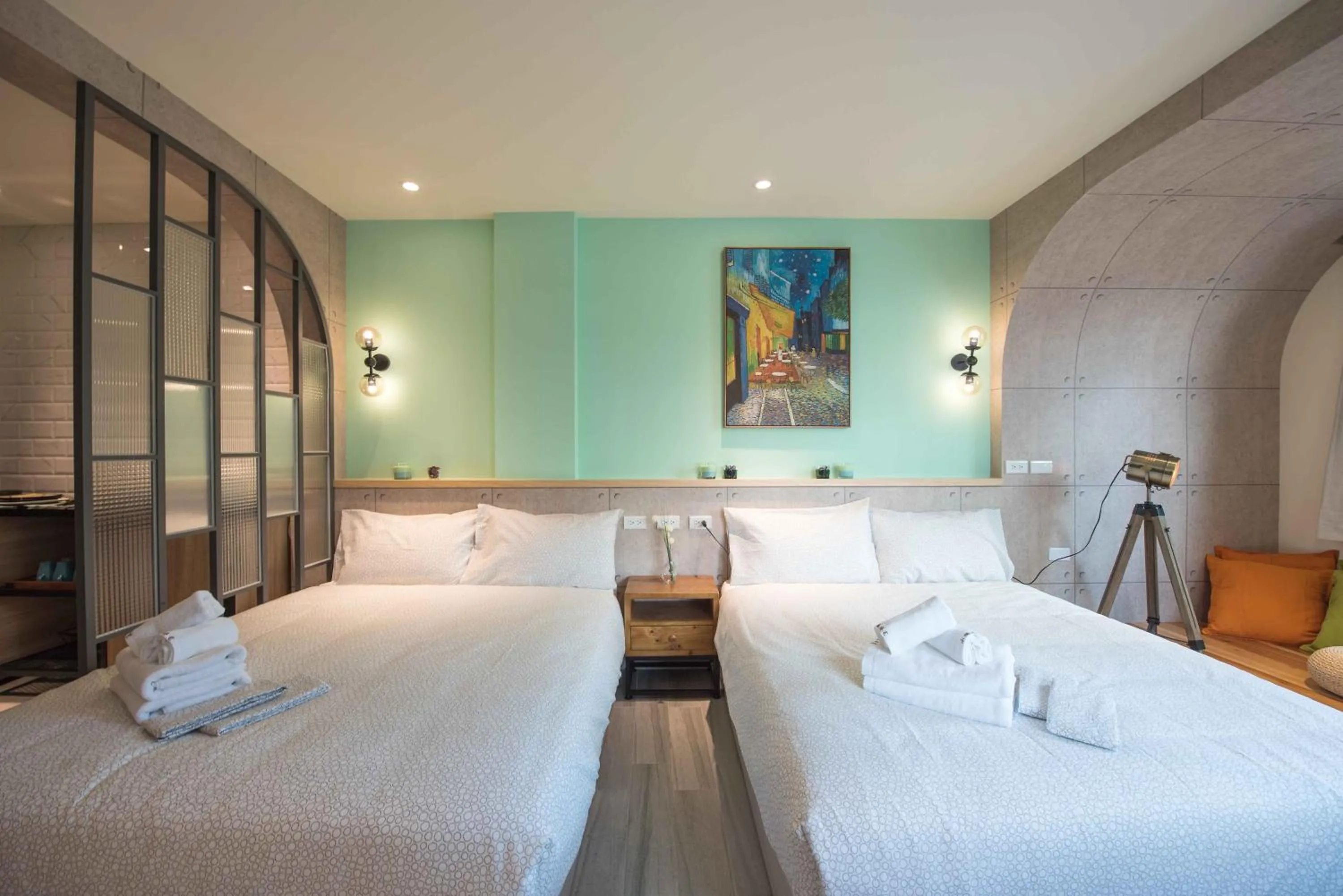 Bed in Small Bridge Good Home