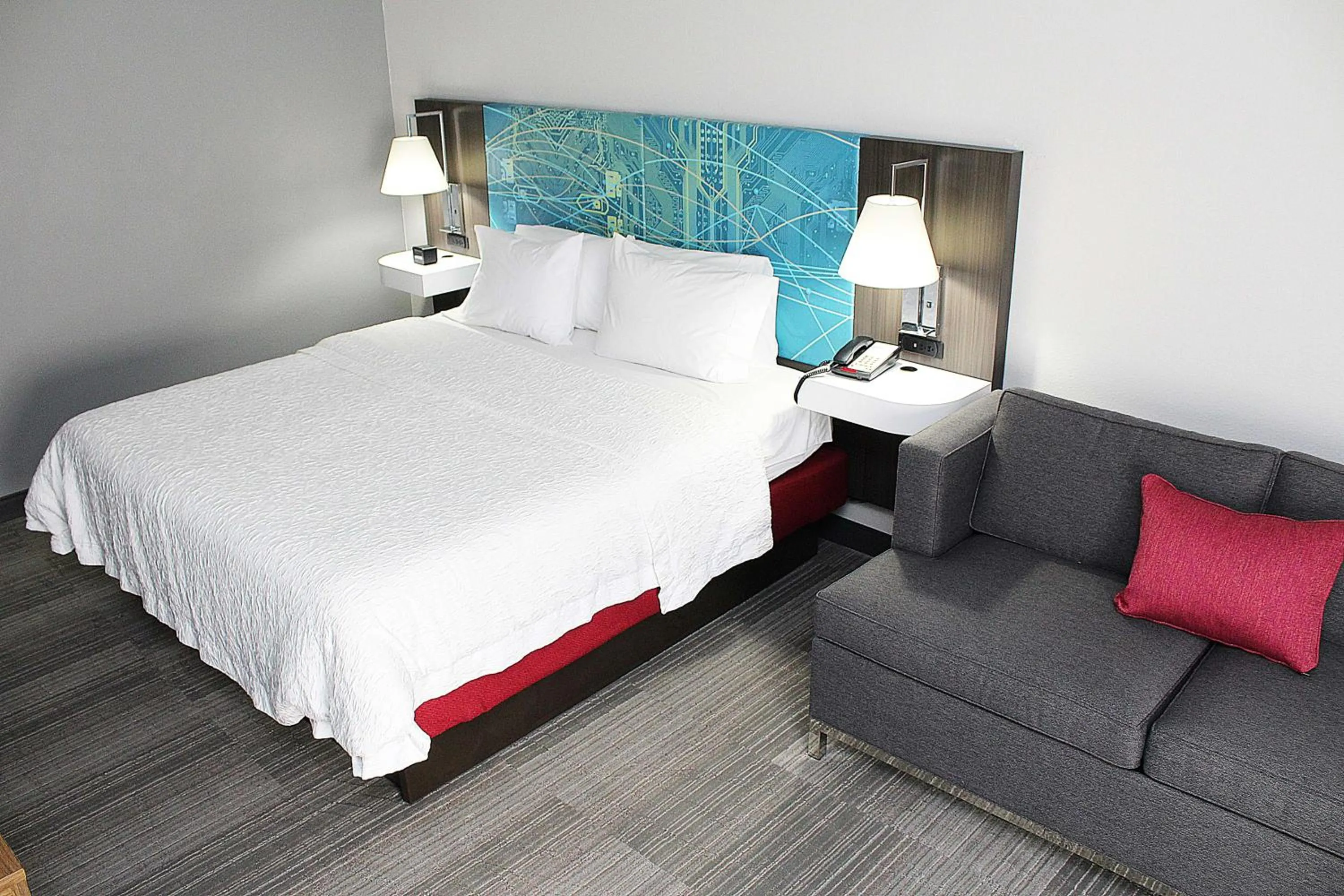 Bed in Hampton Inn Richmond KY