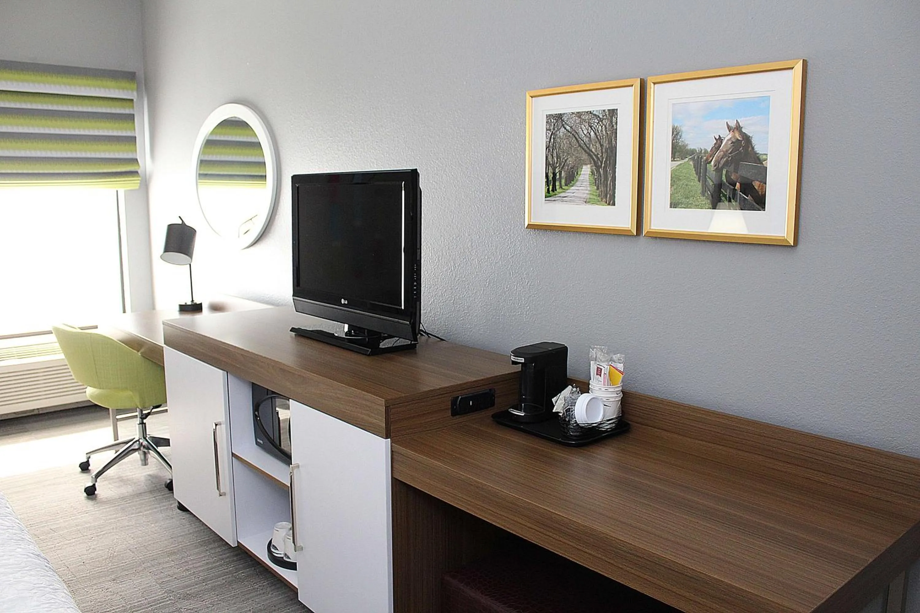 Bed in Hampton Inn Richmond KY