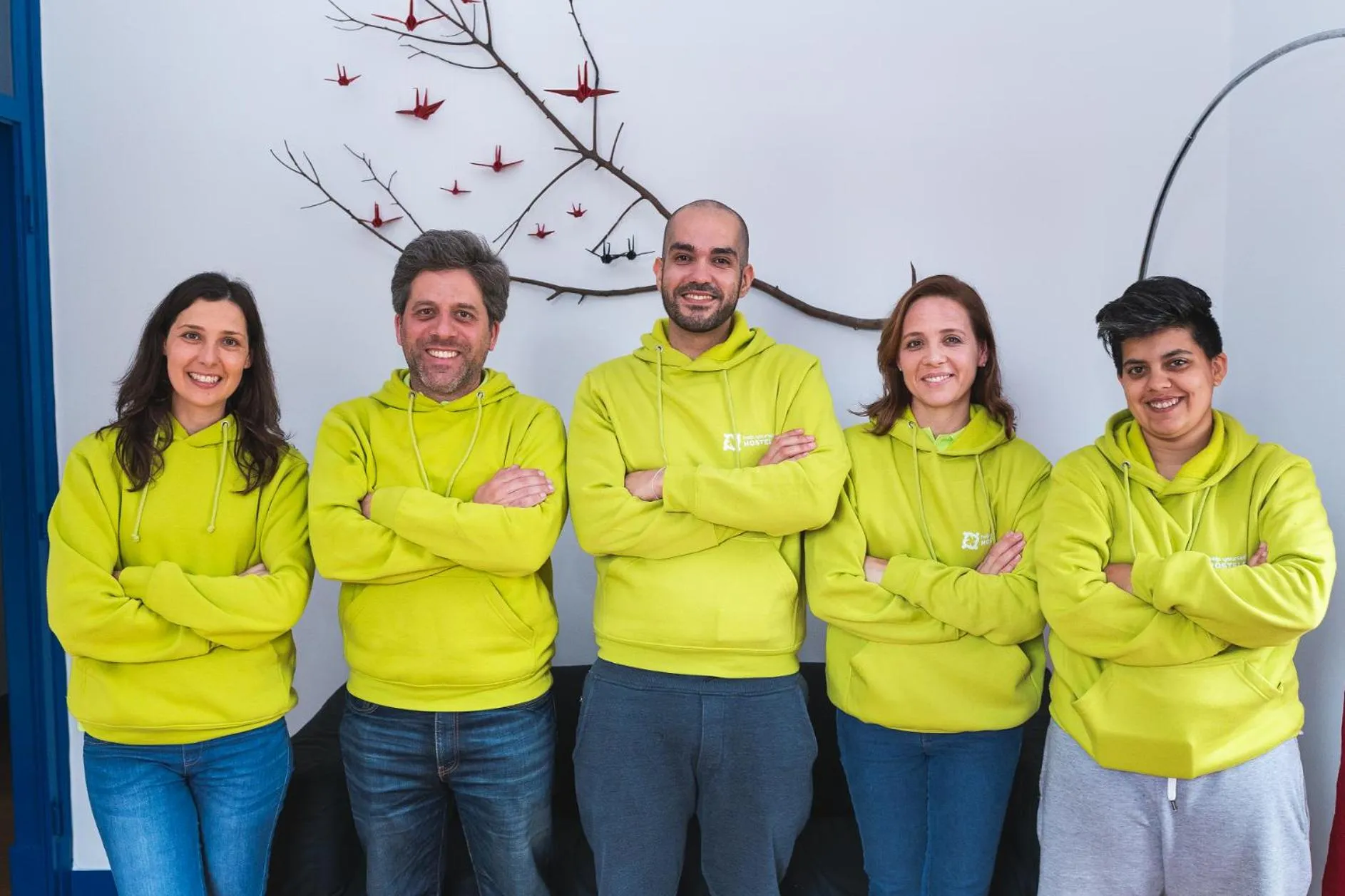 Property building in Help Yourself Hostels - Parede