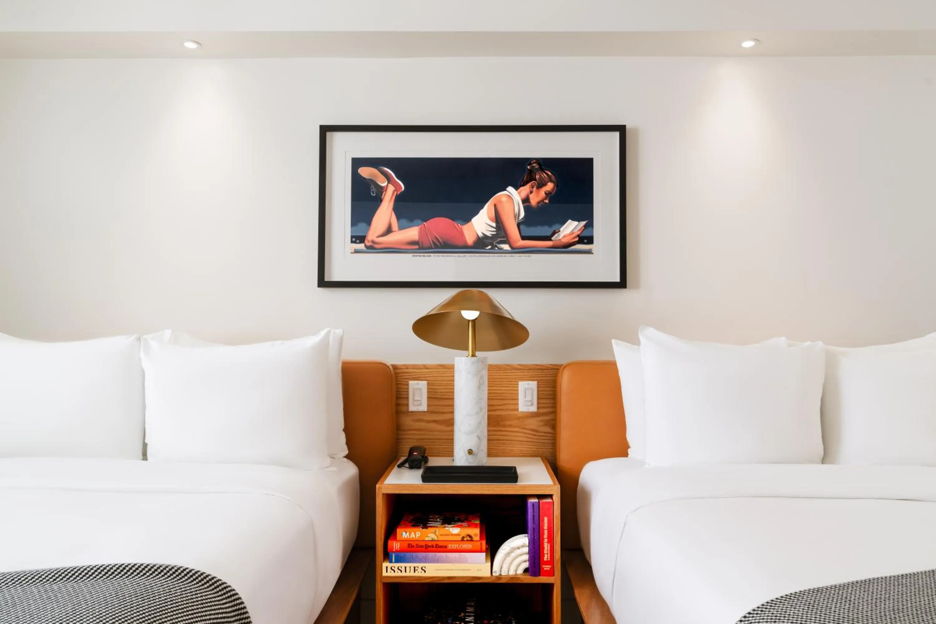 Bed in Short Stories Hotel Near The Grove