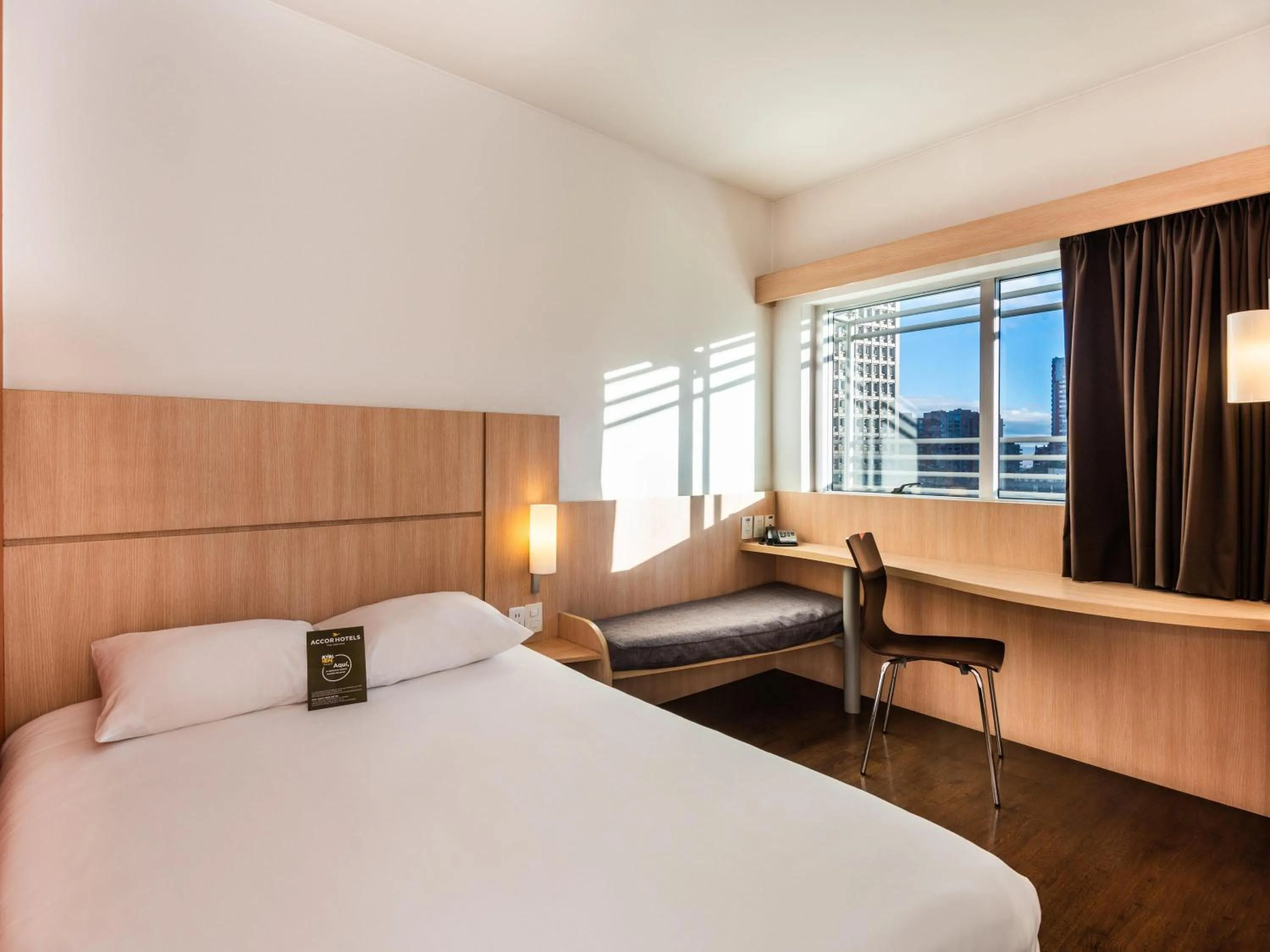 Bedroom, Bed in ibis Bogota Museo