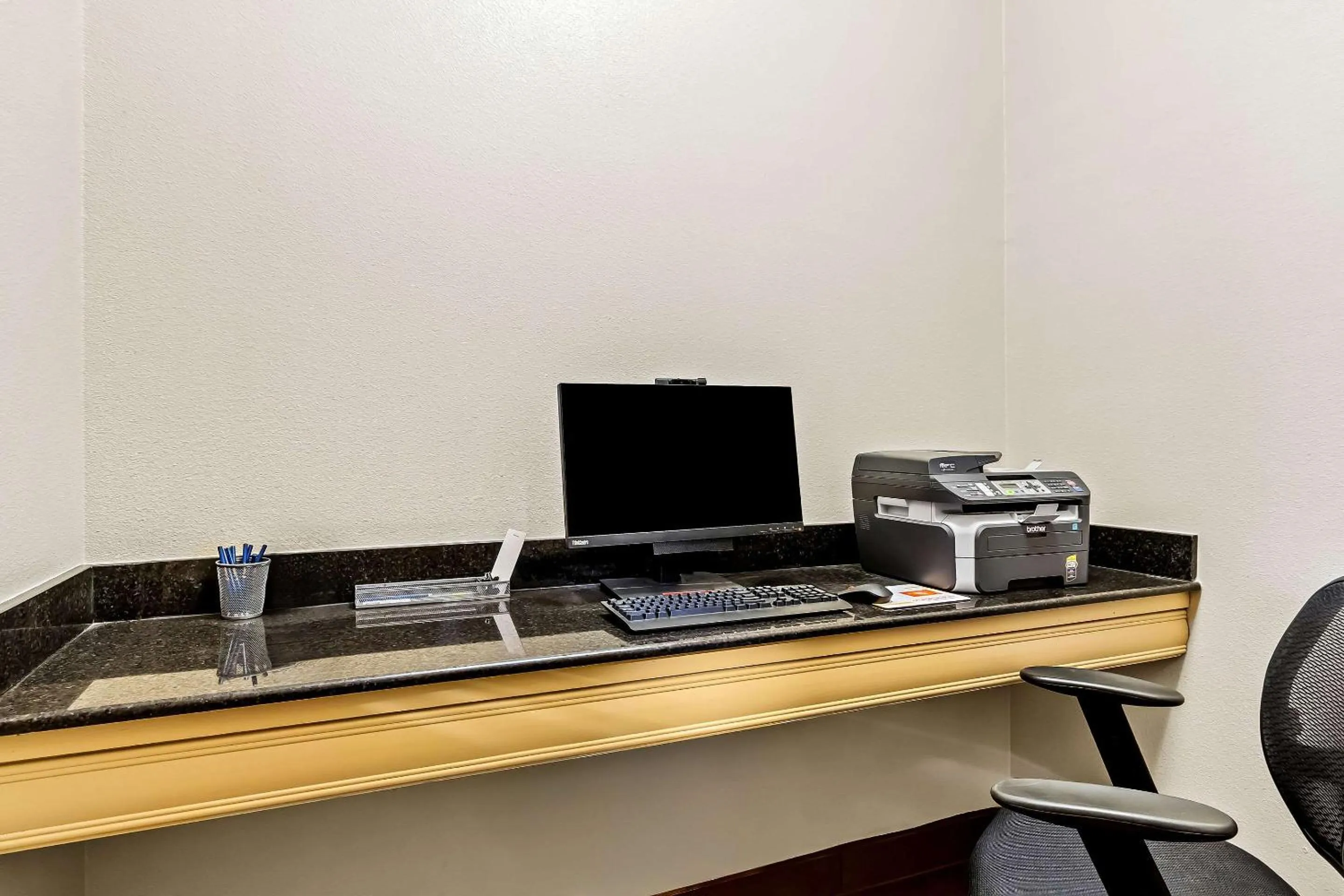 Business facilities in Comfort Inn & Suites Donna near I-2