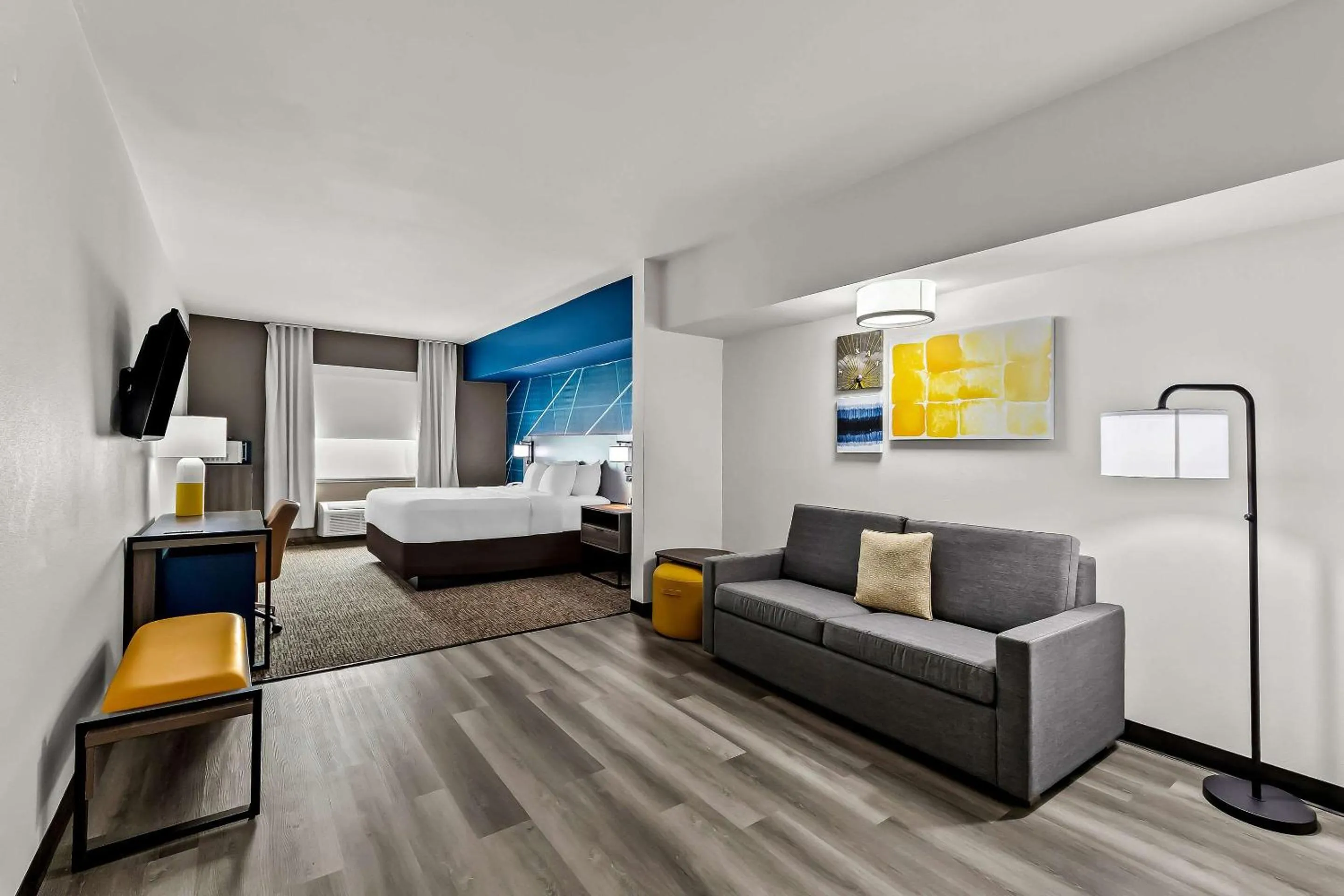 Bedroom, Bed in Comfort Inn & Suites Donna near I-2