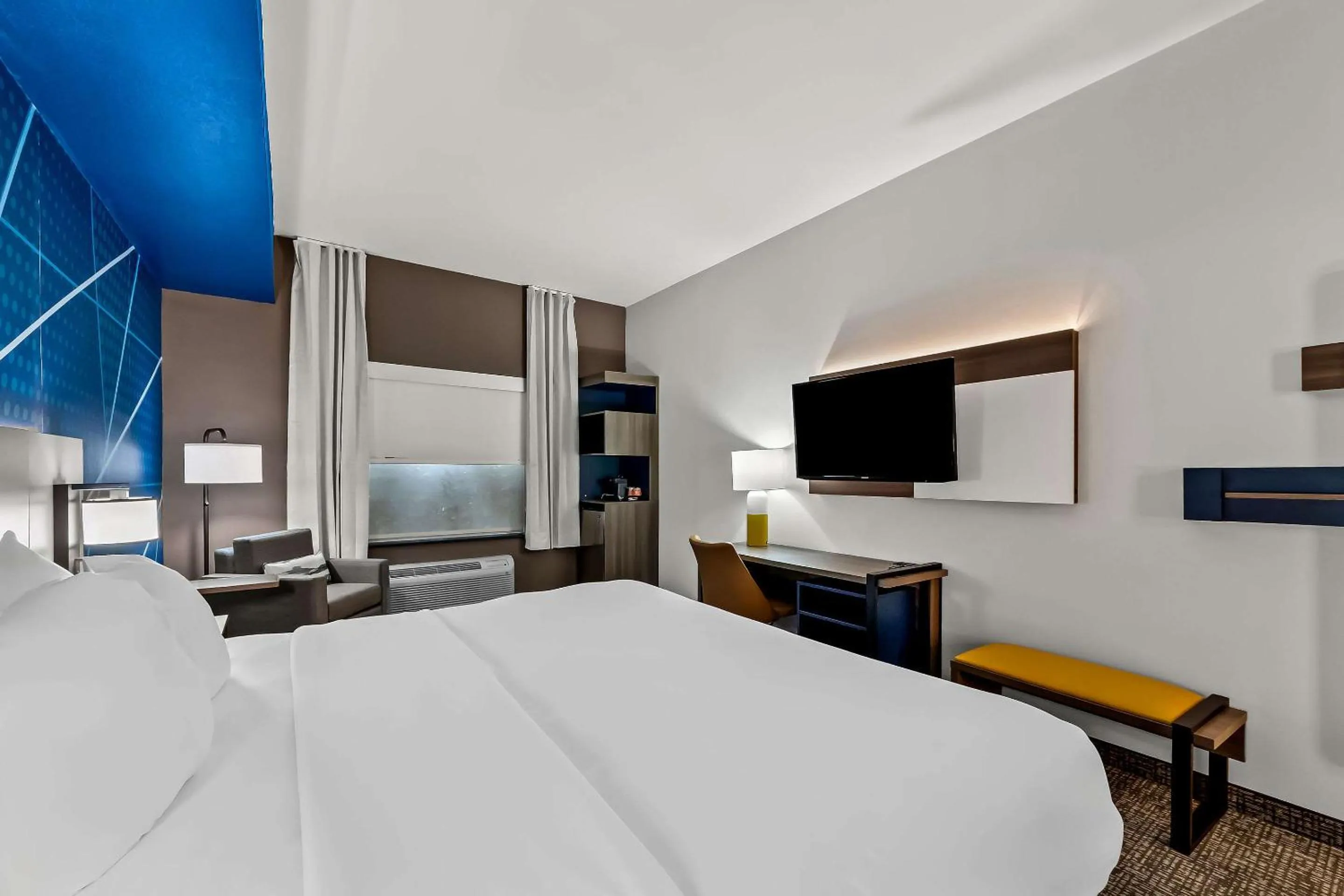 Bedroom, Bed in Comfort Inn & Suites Donna near I-2