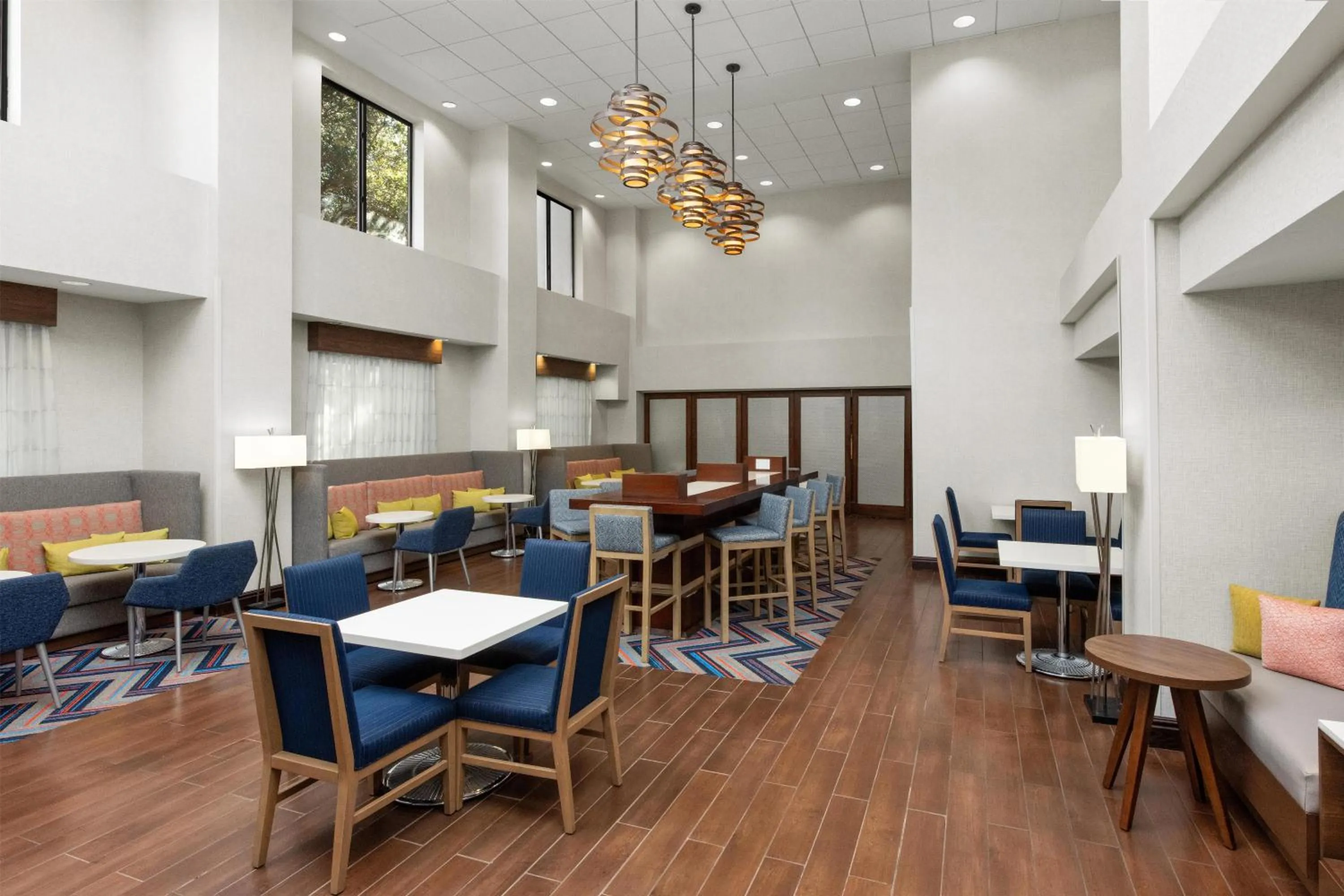 Breakfast in Hampton Inn & Suites Arroyo Grande