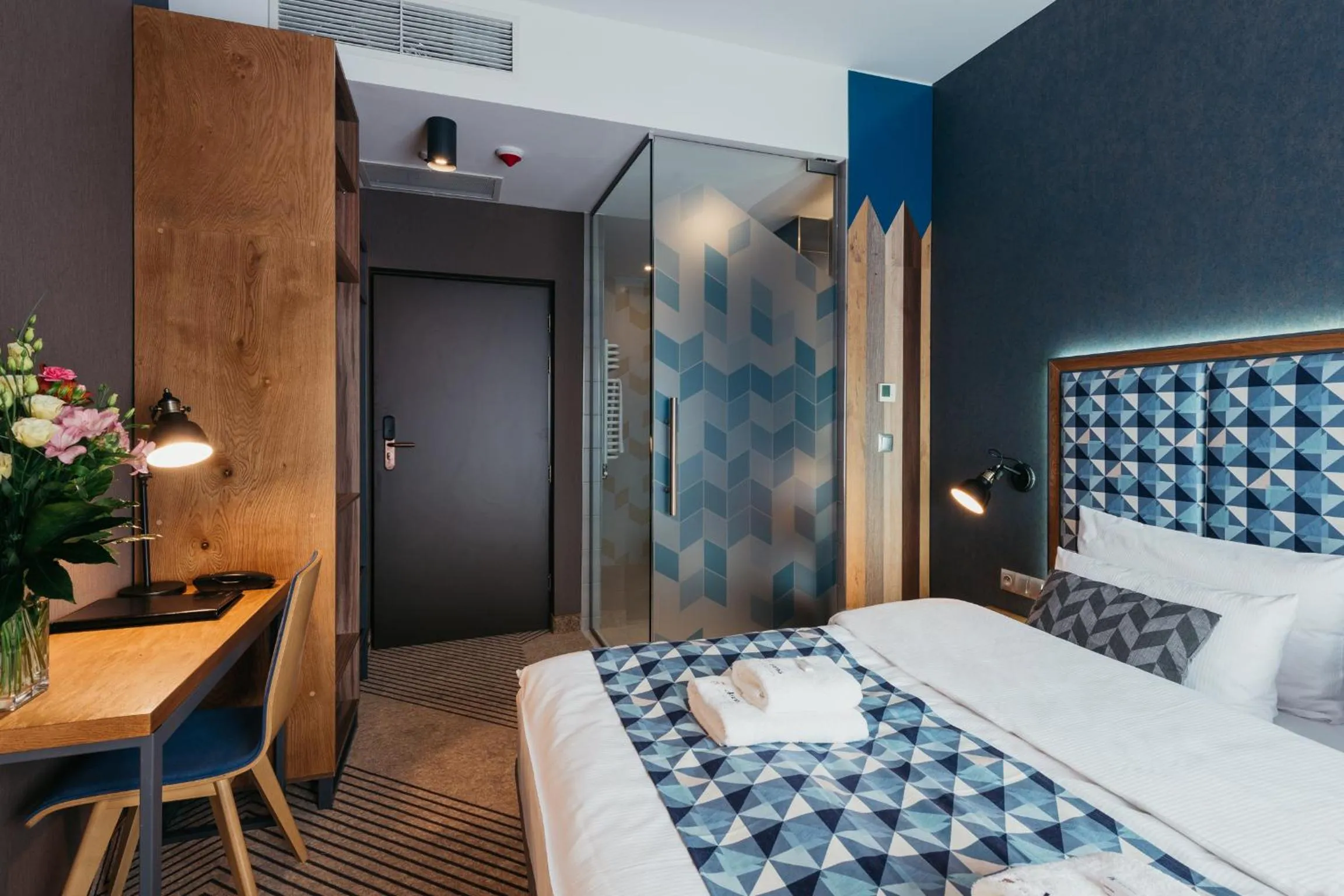 Bathroom, Bed in Avena Boutique Hotel by Artery Hotels