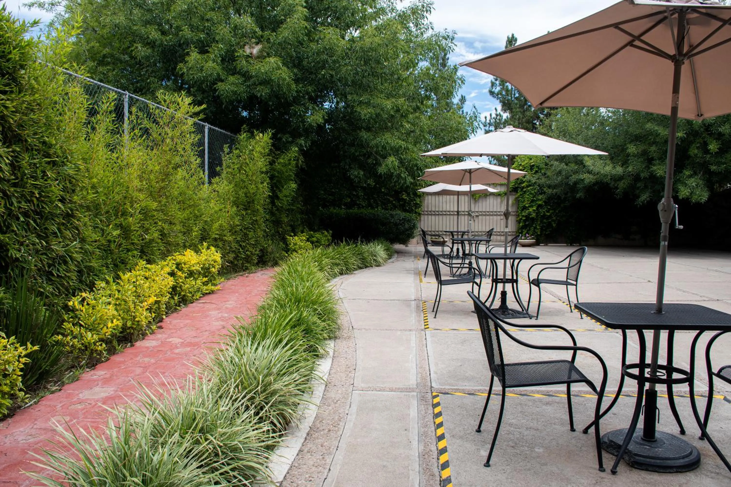 Seating area in Hotel Victoria Express