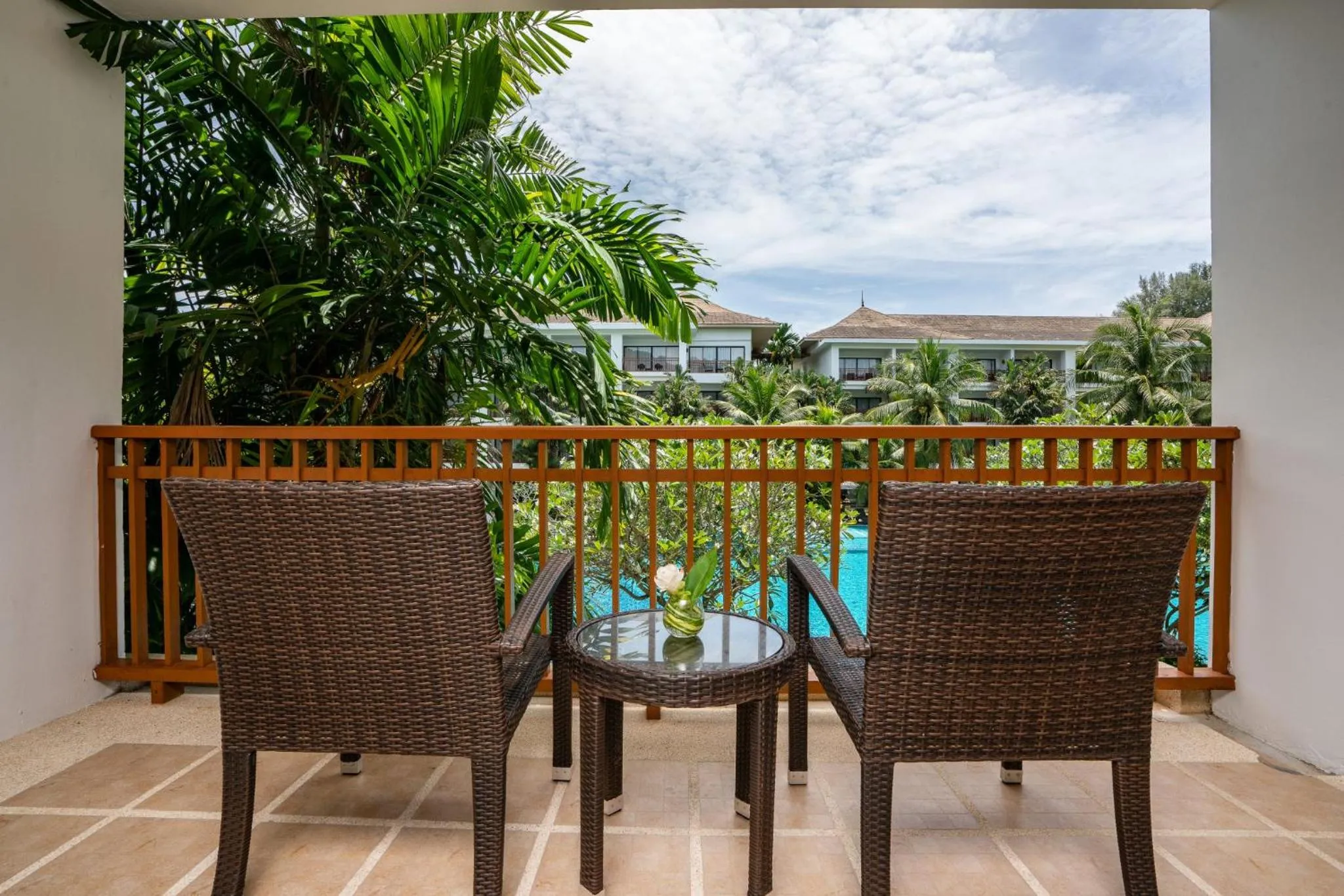 Naithonburi Beach Resort - SHA Extra Plus