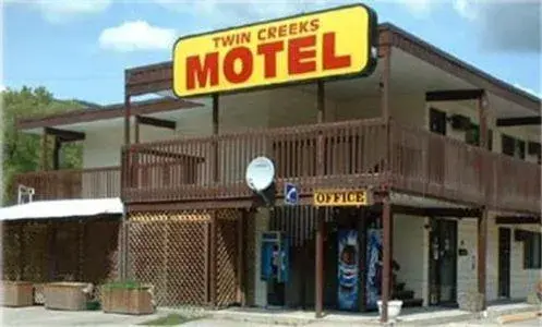 Twin Creeks Motel Twin Creeks Motel