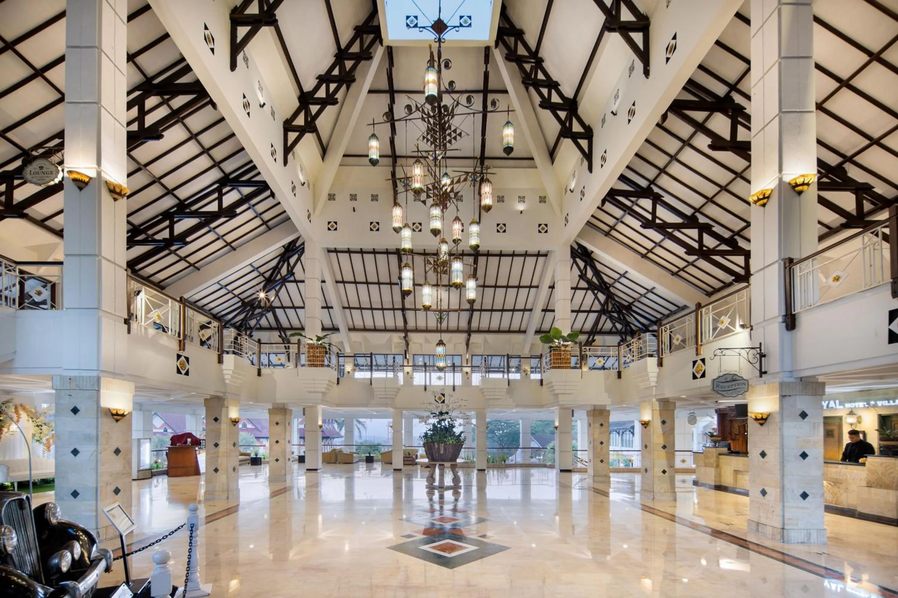 Lobby or reception in Royal Hotel and Villa Batu