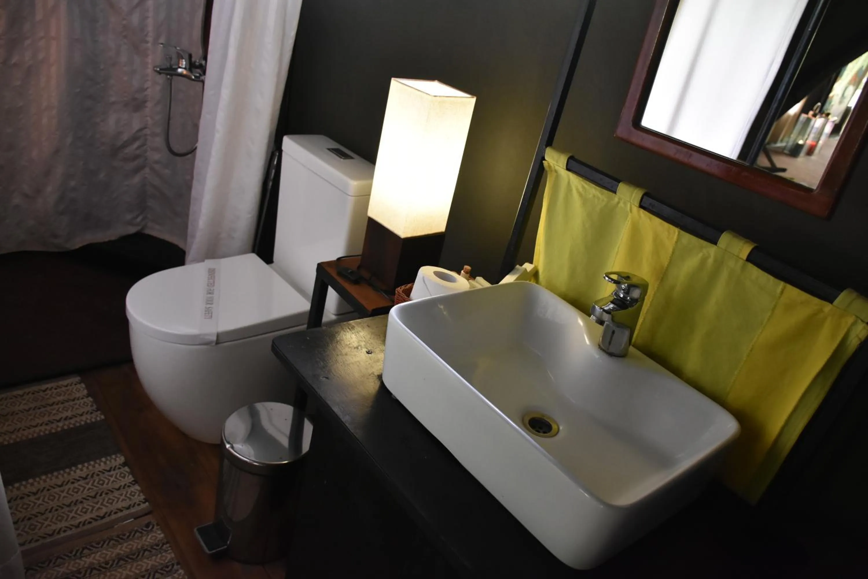 Toilet in Mahoora - Yala by Eco Team