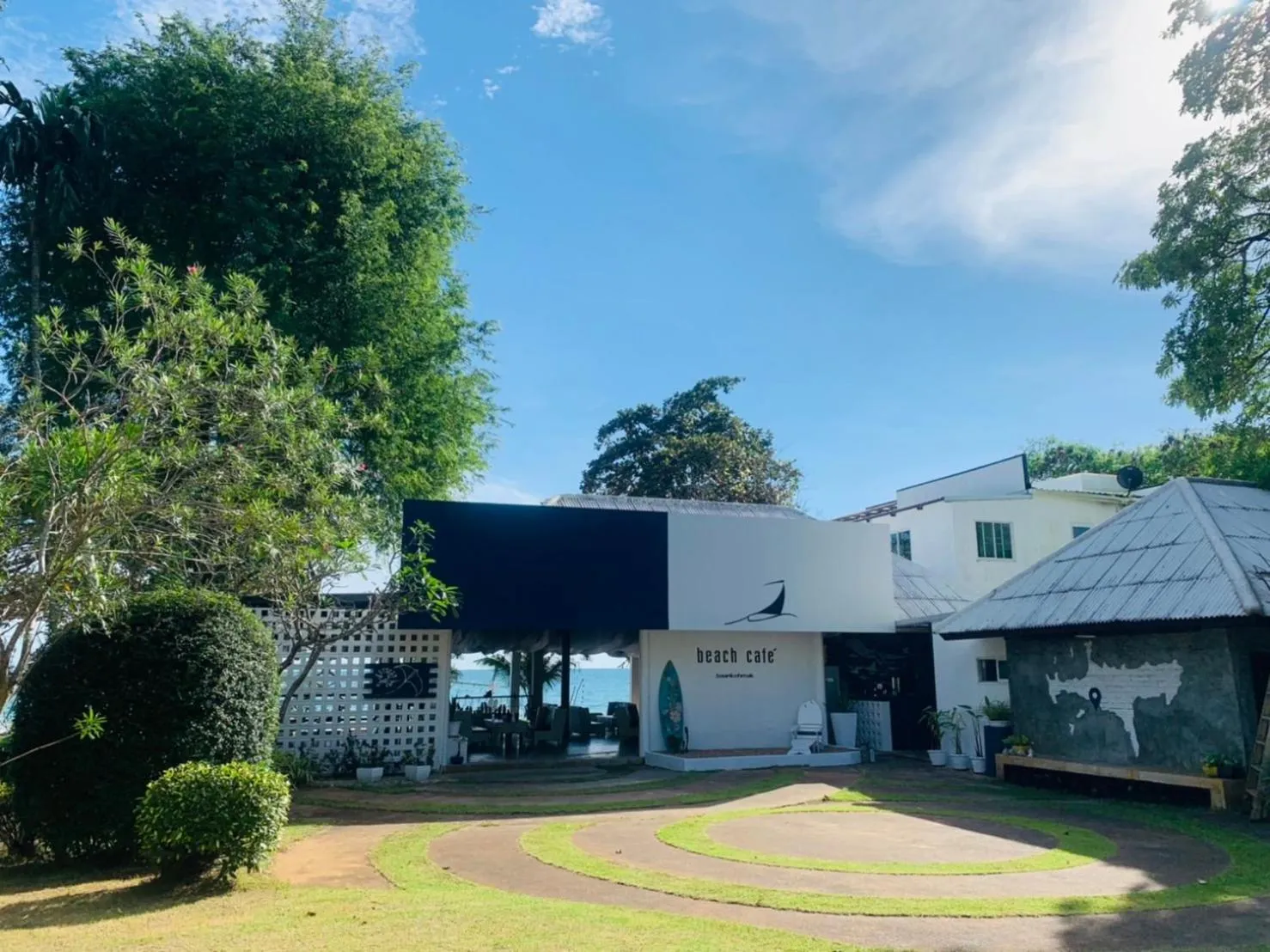 Restaurant/places to eat in Baan Koh Mak