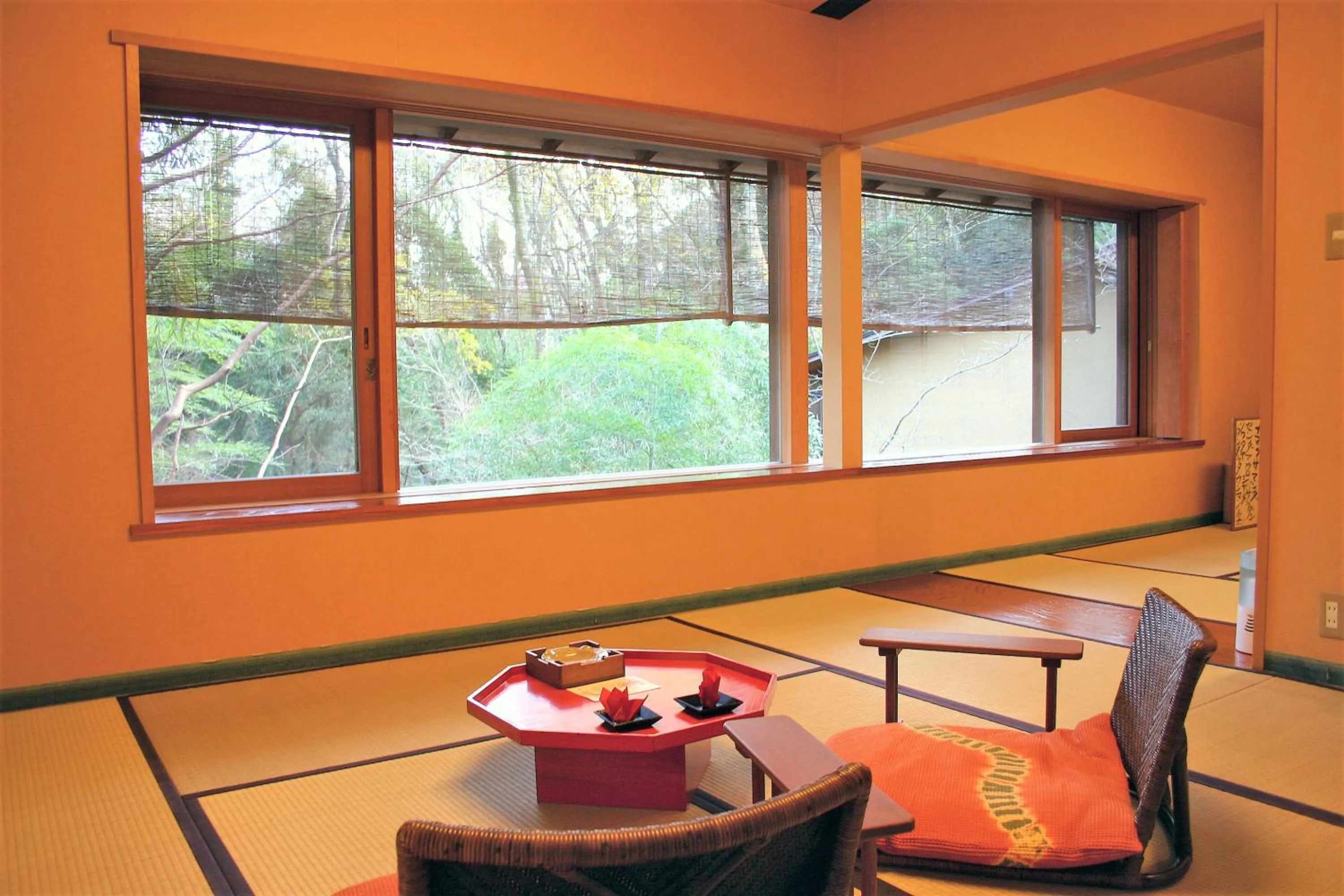 Seating area in Hanafubuki