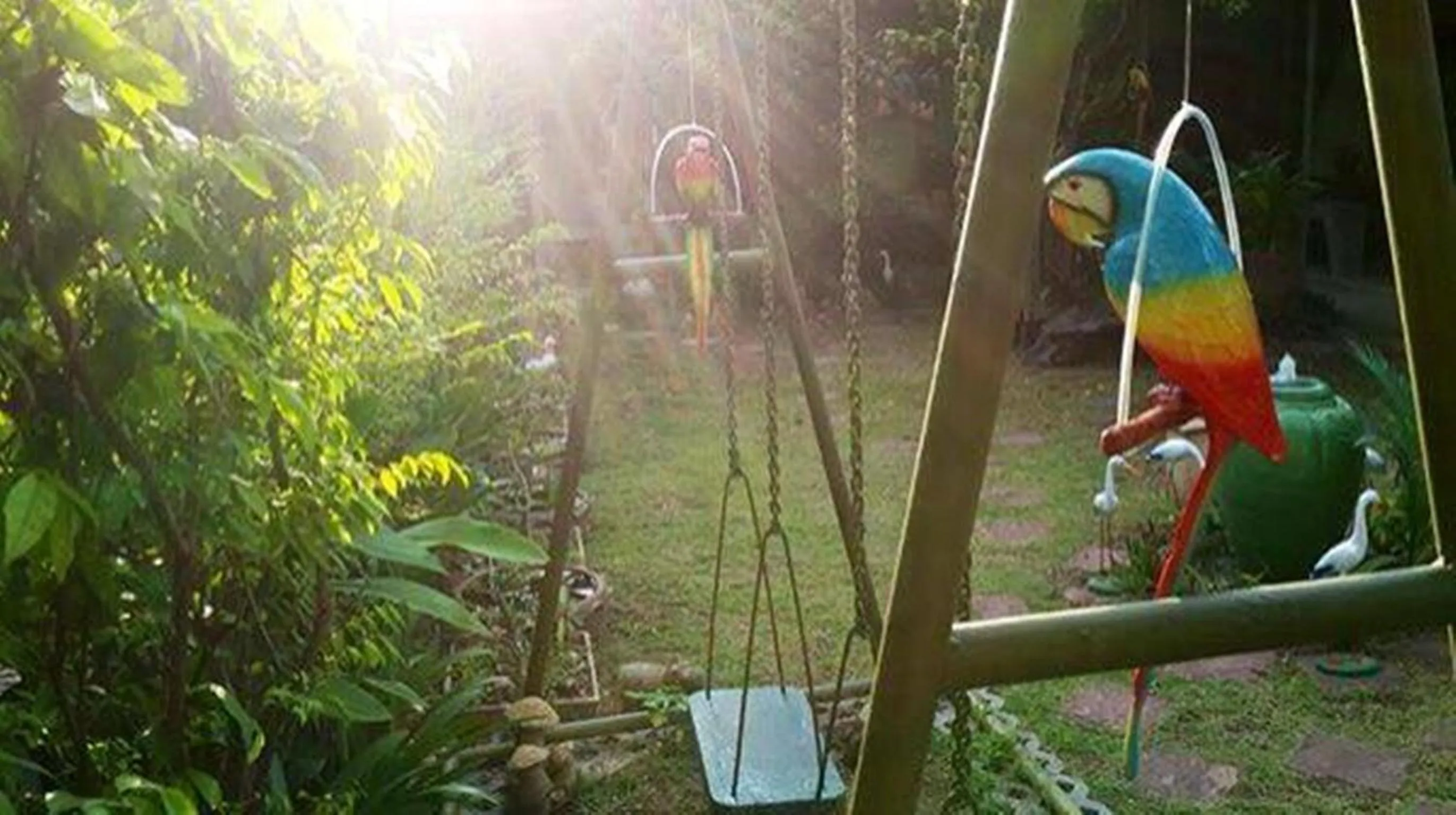 Garden in Baan Sala Lung Dam - Fisherman Village