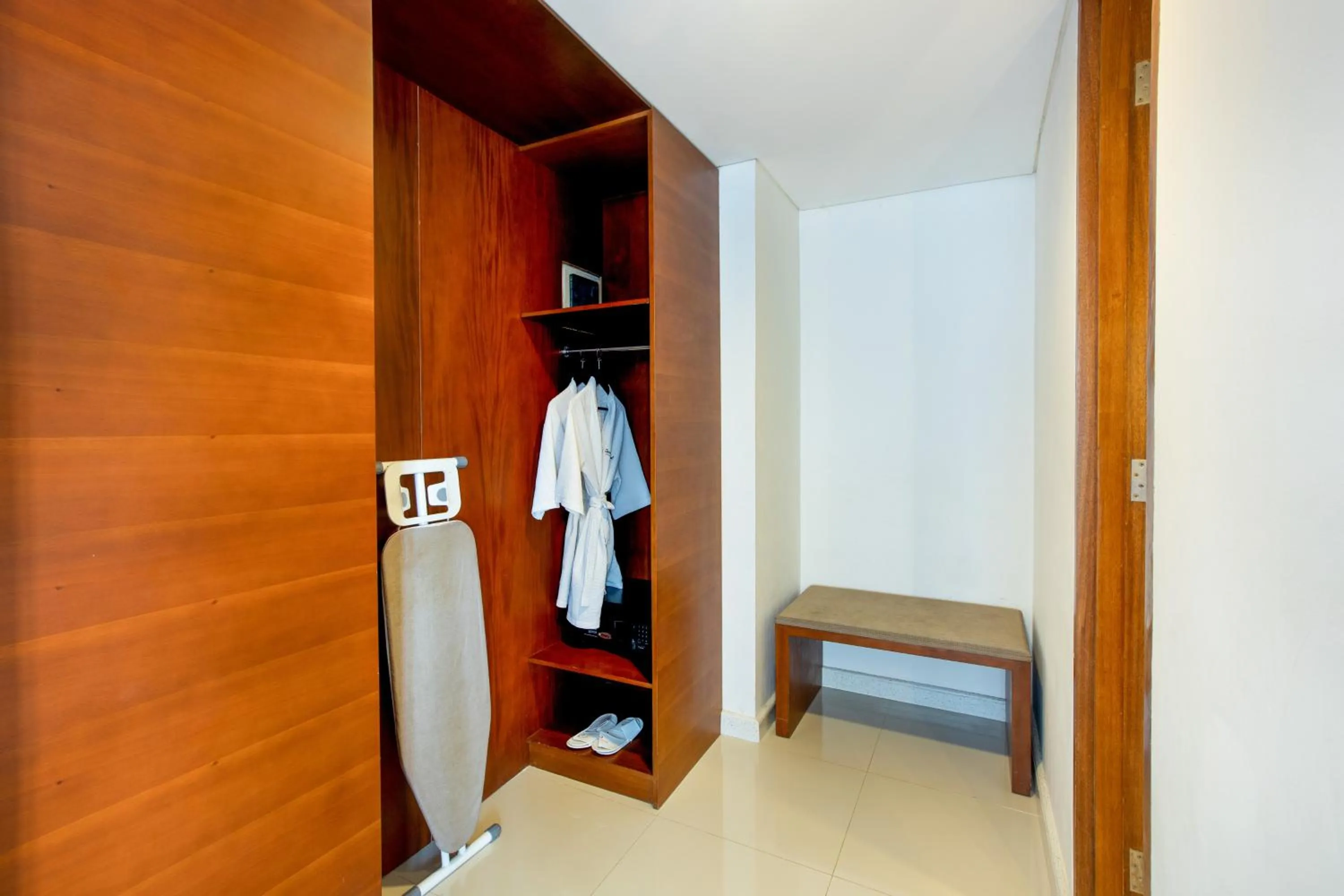 towels in Jambuluwuk Malioboro Hotel Yogyakarta